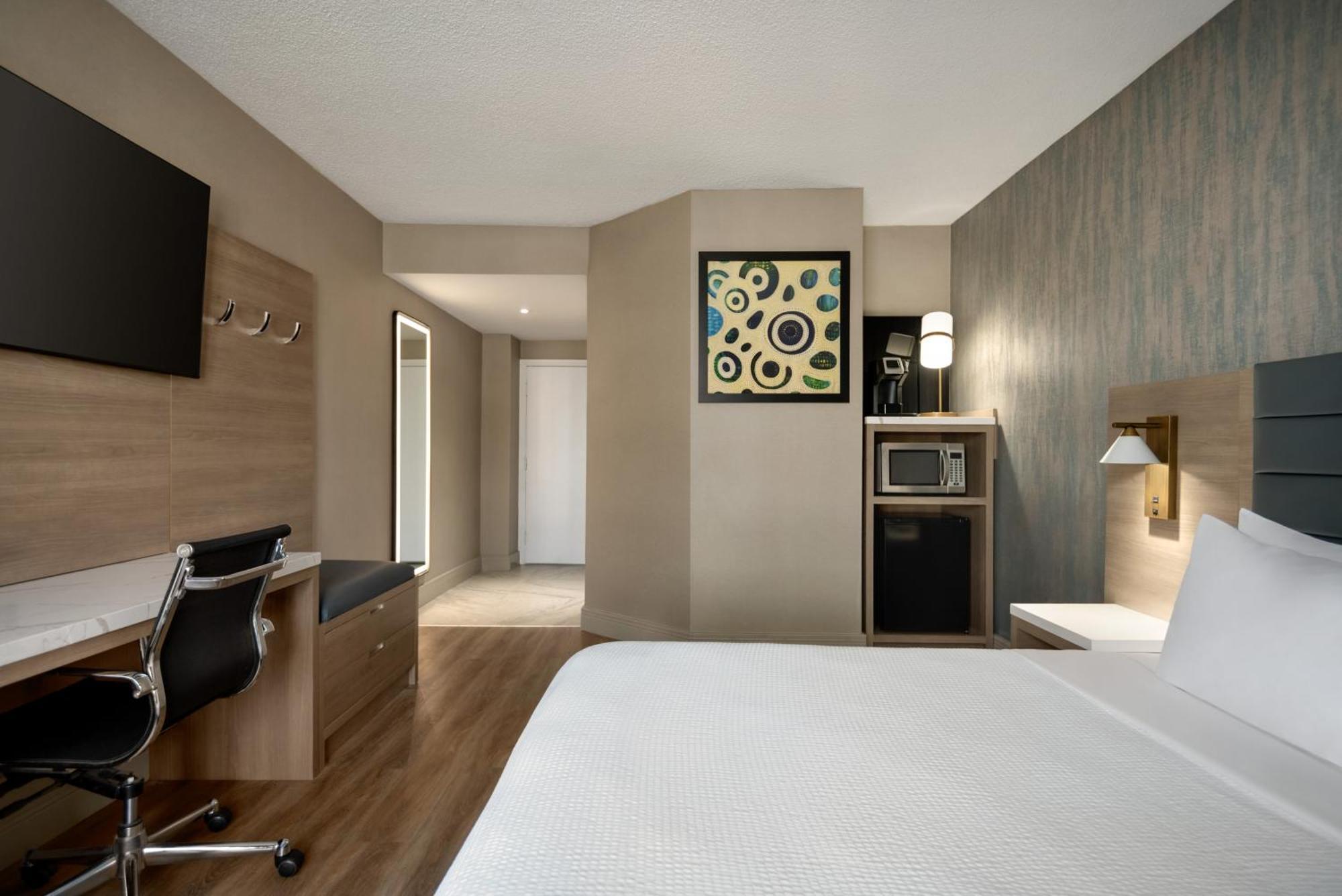 King Room - Accessible/Non-Smoking