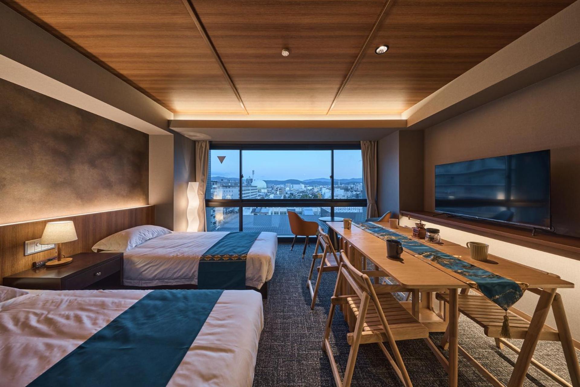 Twin Room with Private Bathroom