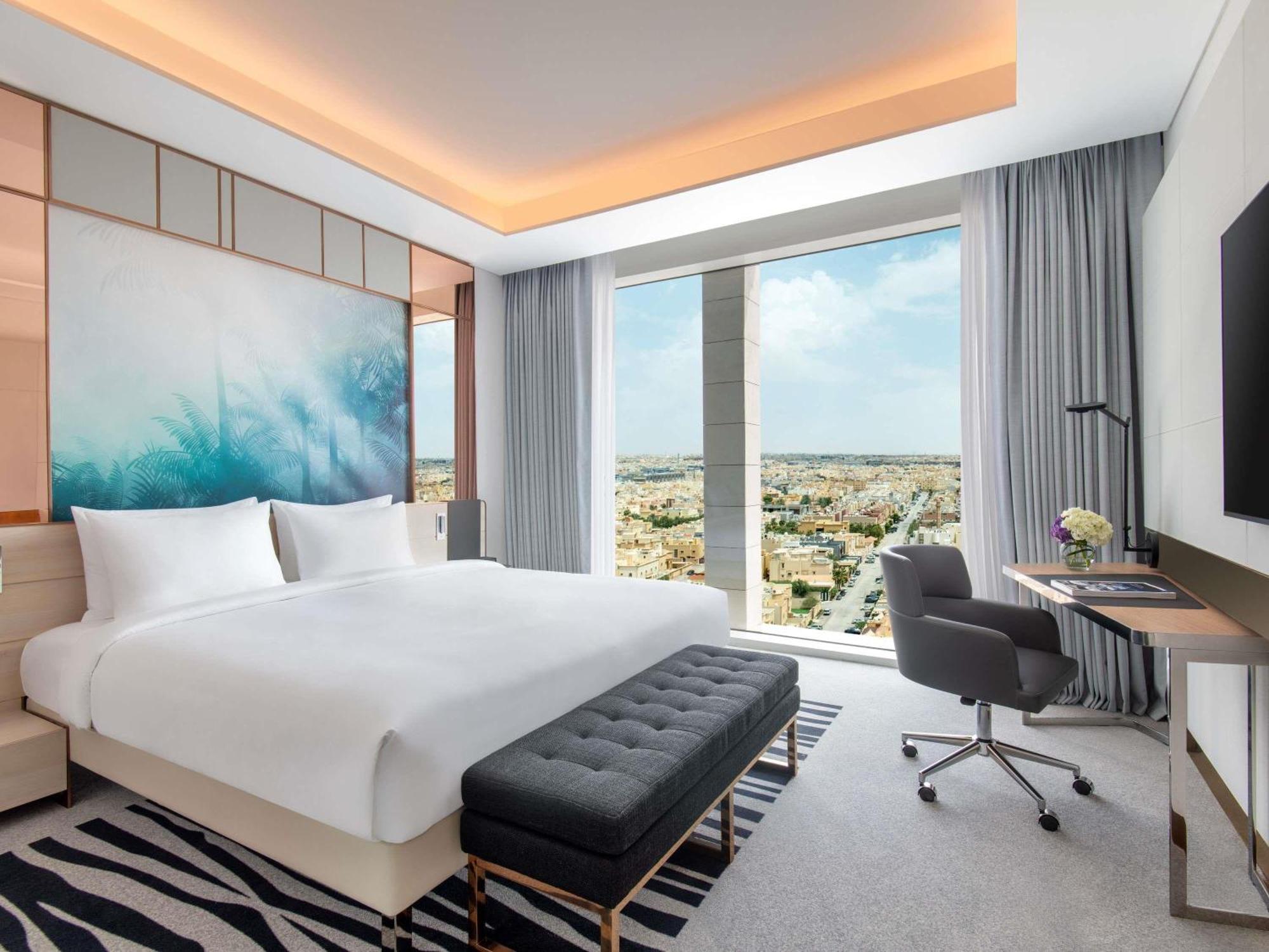 Executive Suite with One Double Bed,1740073609:JPEG