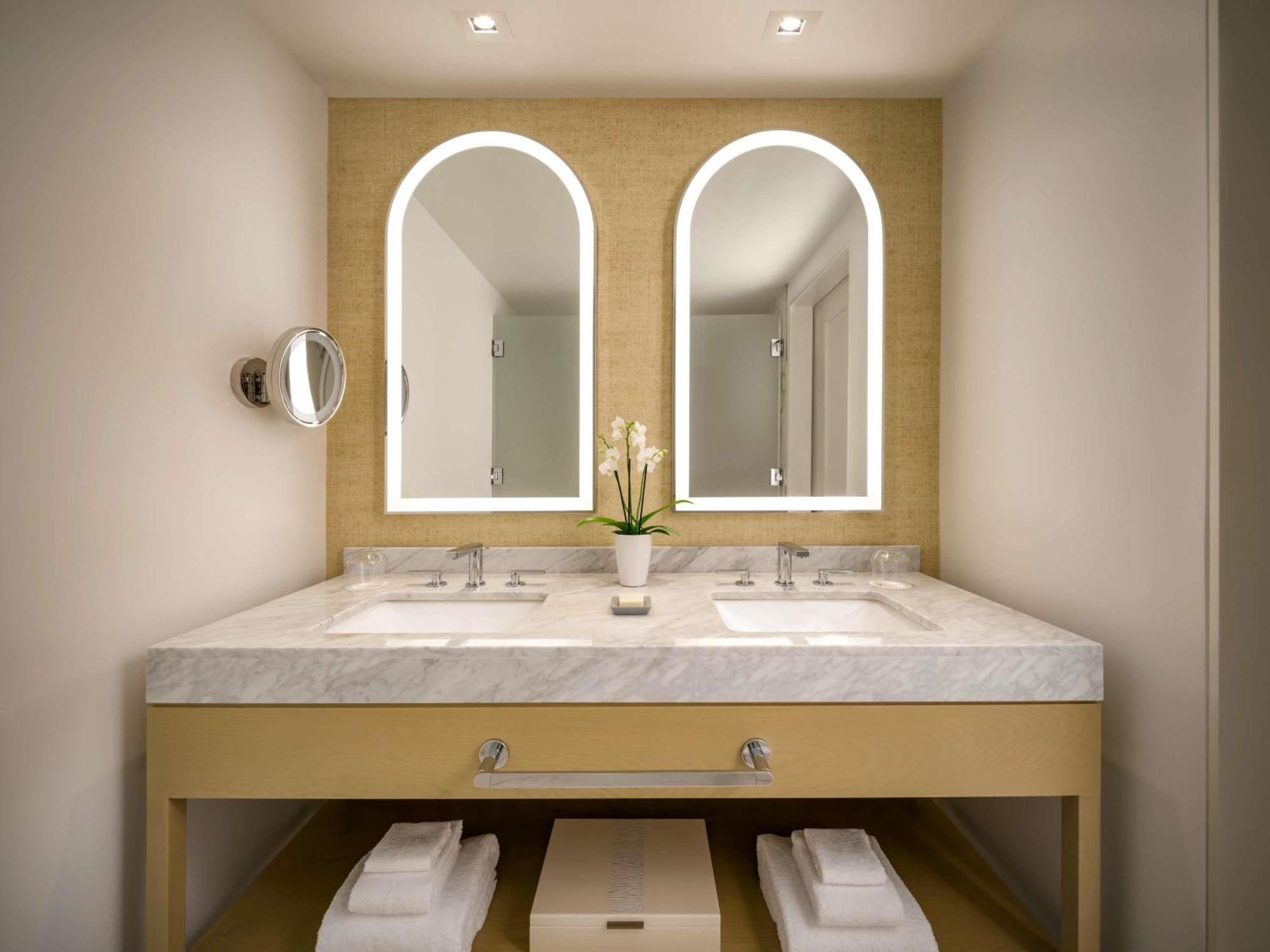 Deluxe Room with Two Queen Beds and City View