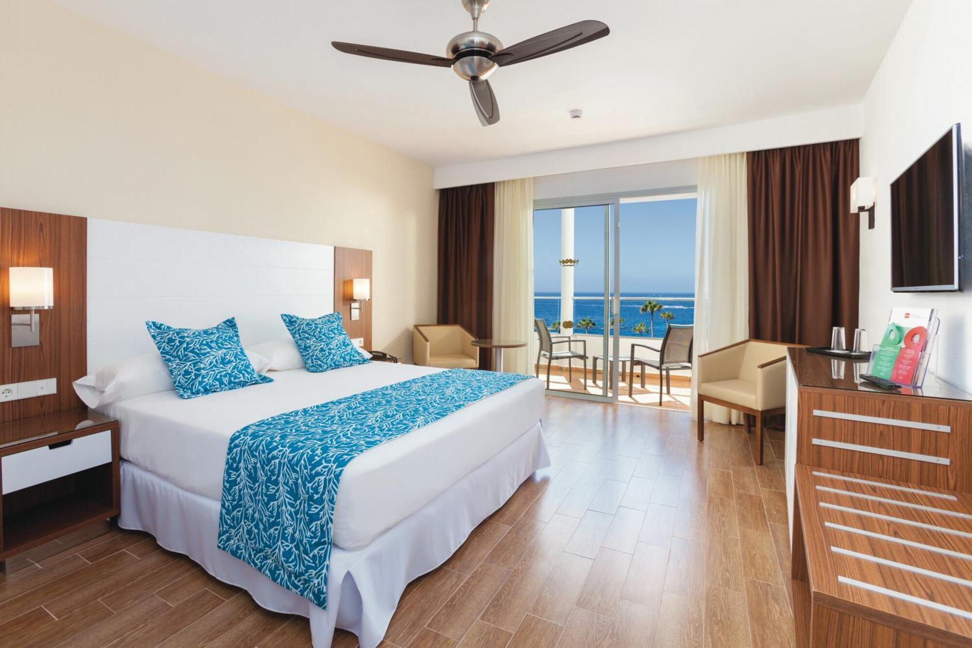 Double Room with Pool View