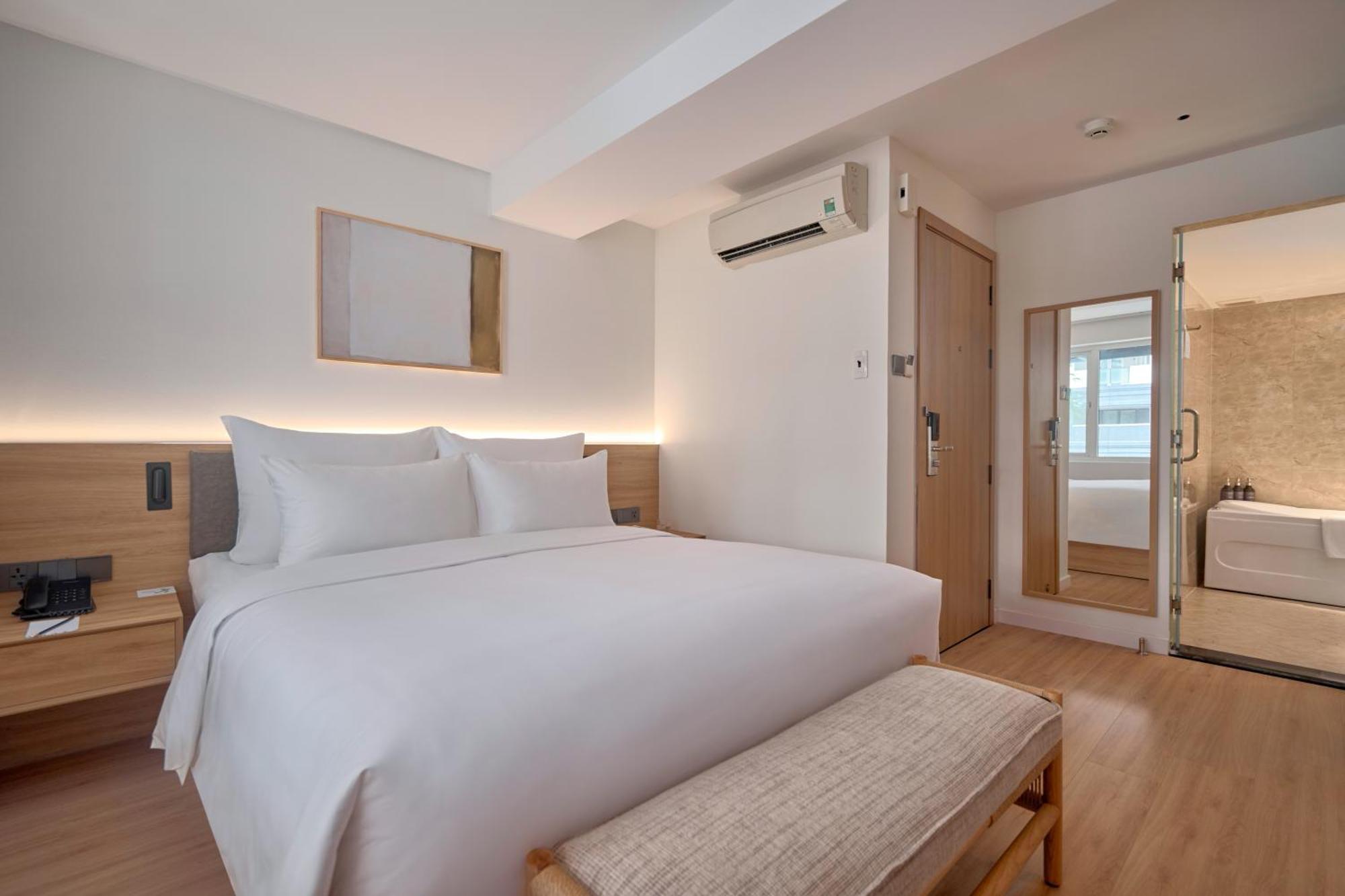 Queen Room