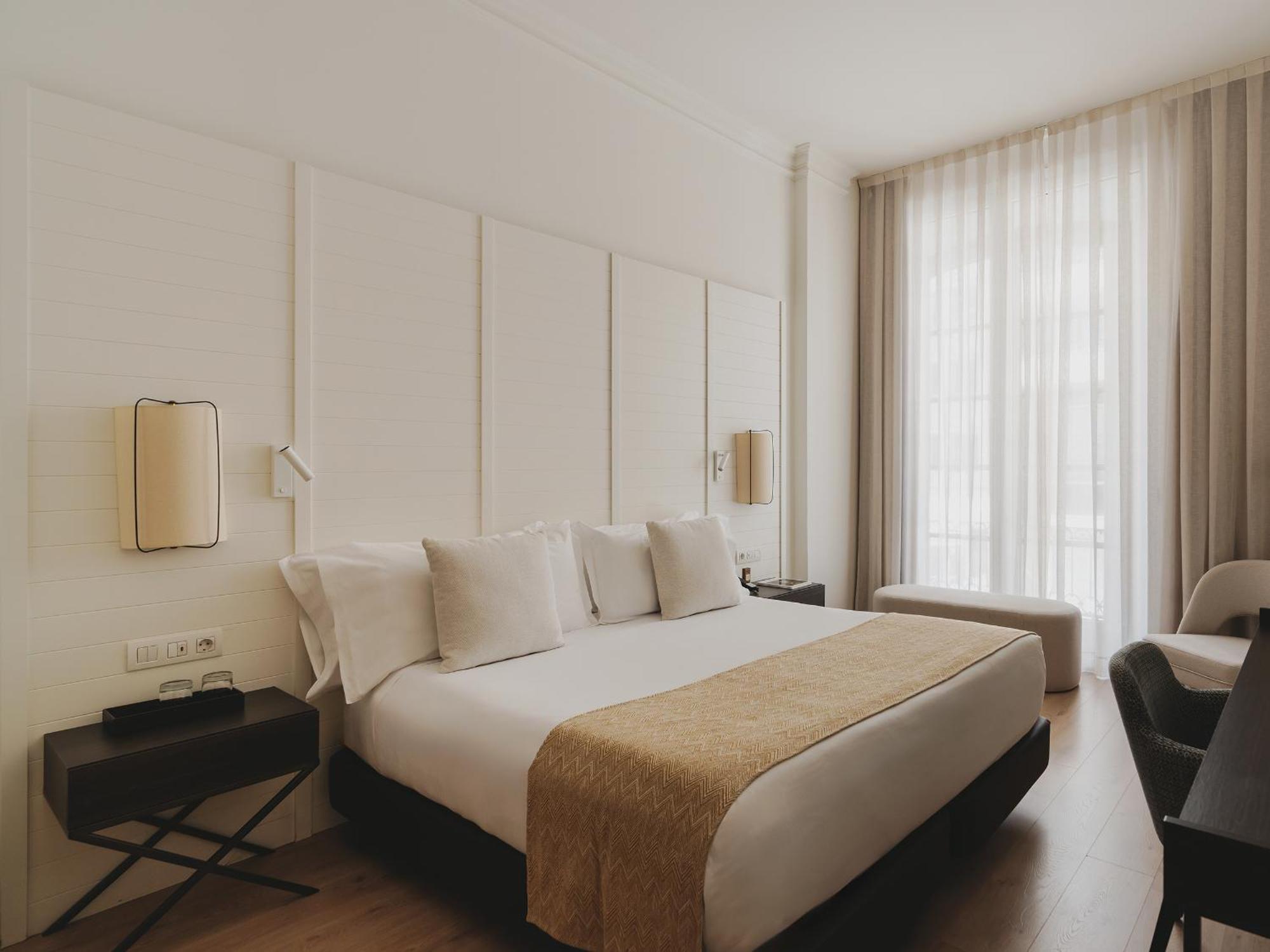 Superior Double or Twin Room (1-2 People)
