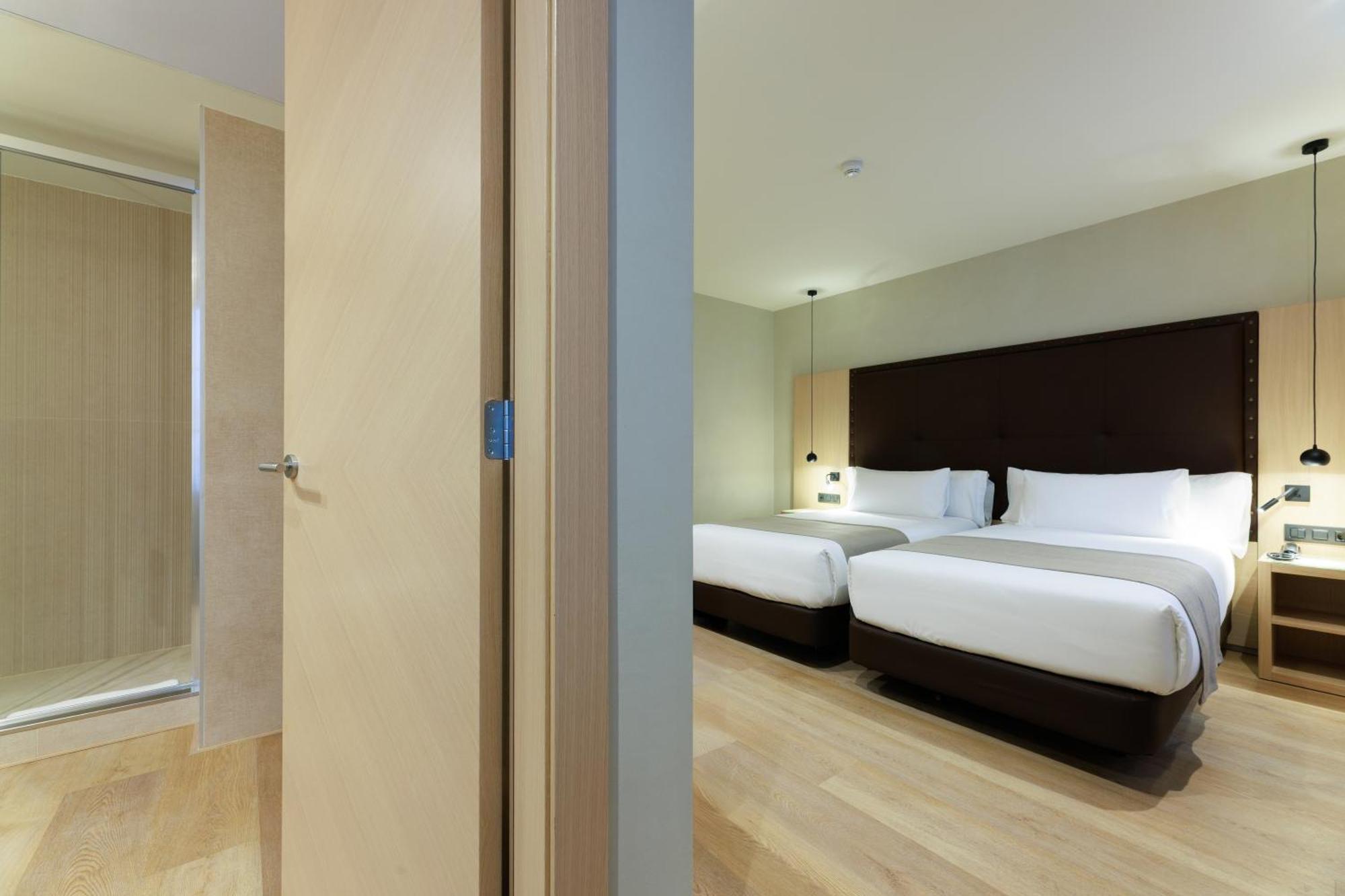 Superior Double Room,1758524673:JPEG