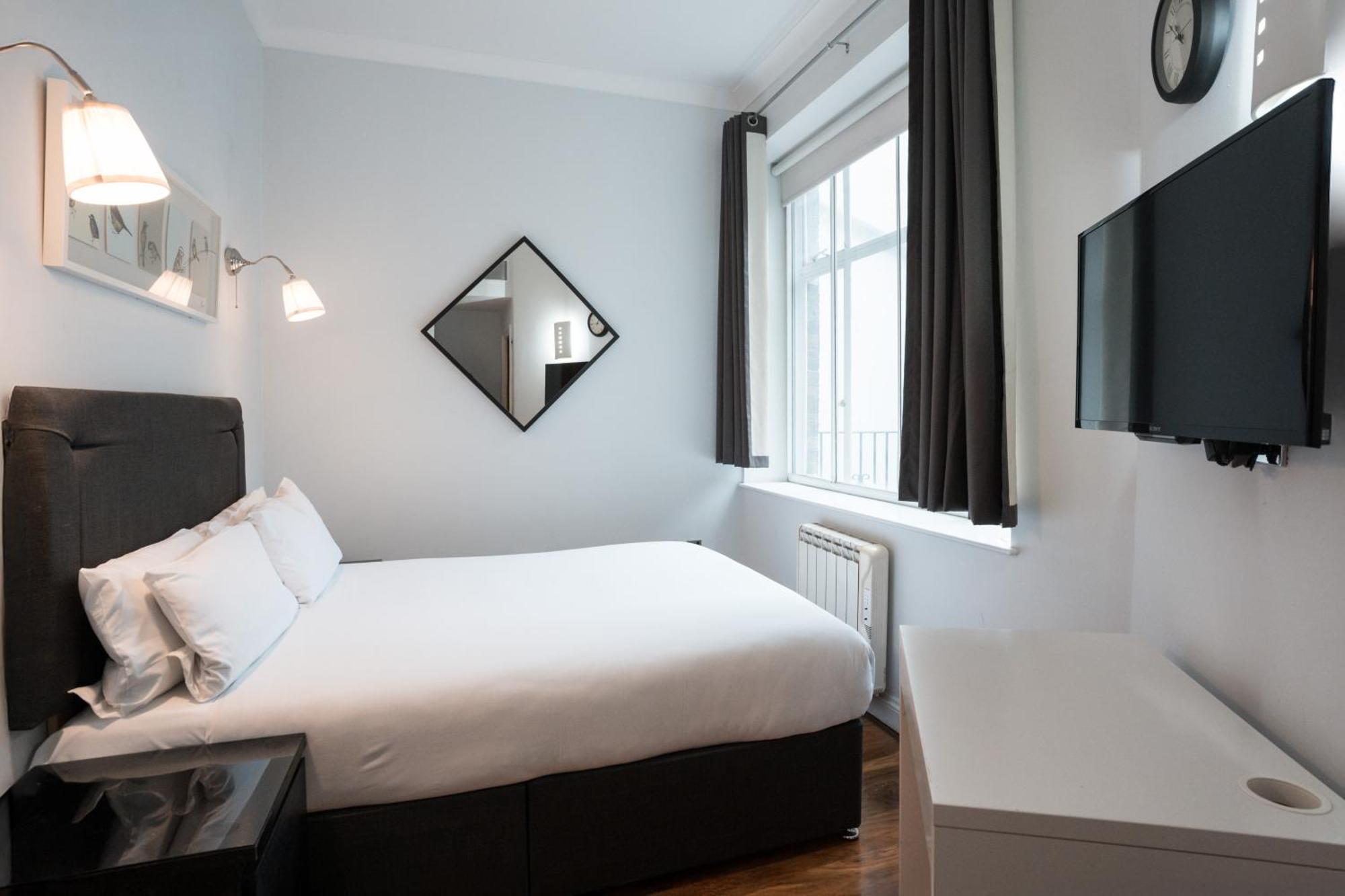 Cozy Double Room