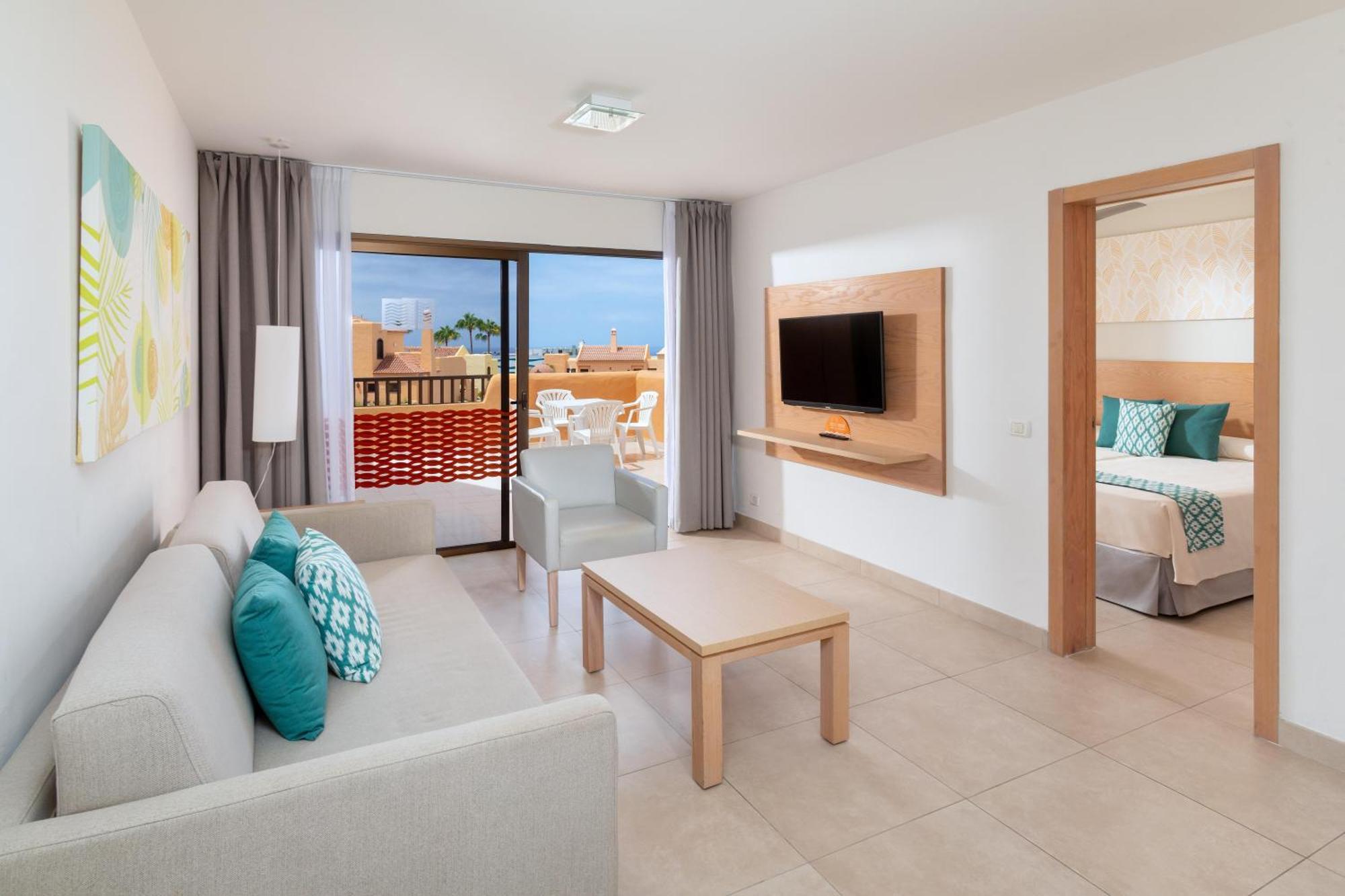 Deluxe Double Room (3 Adults)