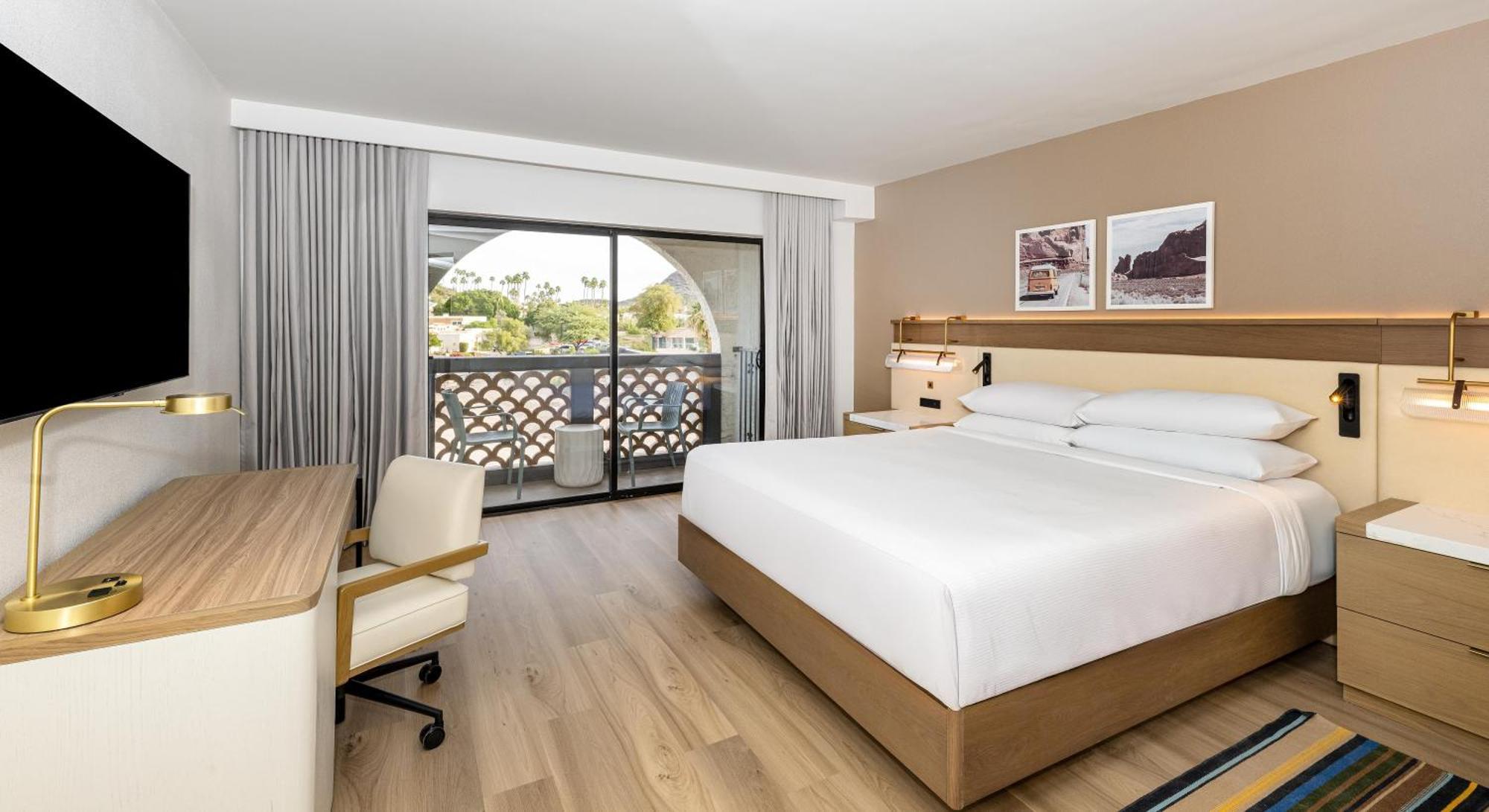 One-Bedroom King Suite with Queen Sofa Bed and Courtyard View