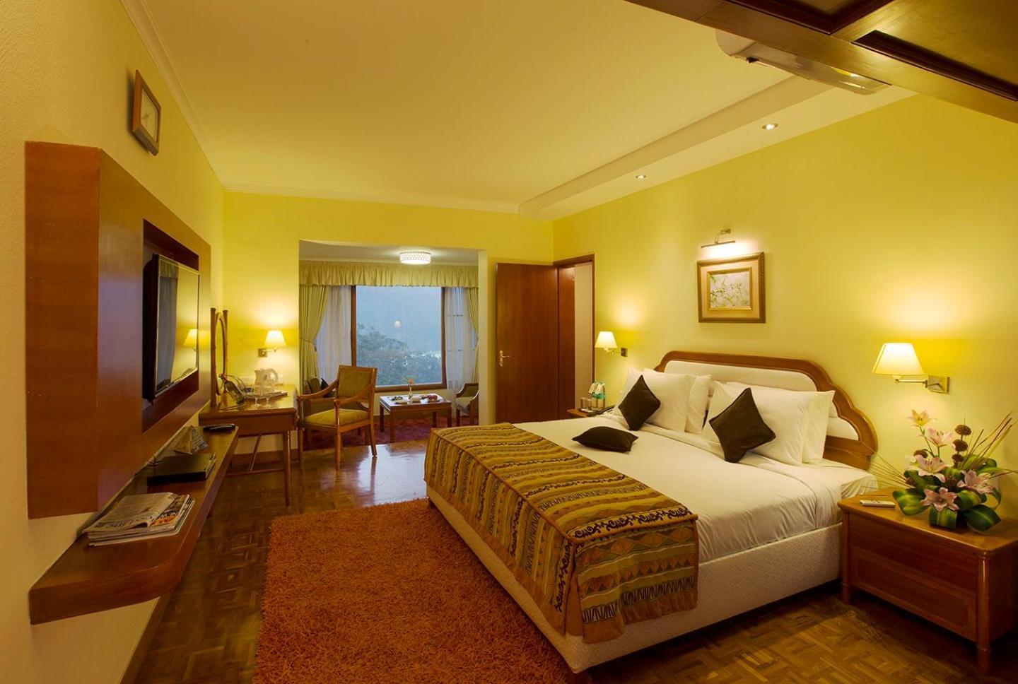 Junior Suite with Mountain View