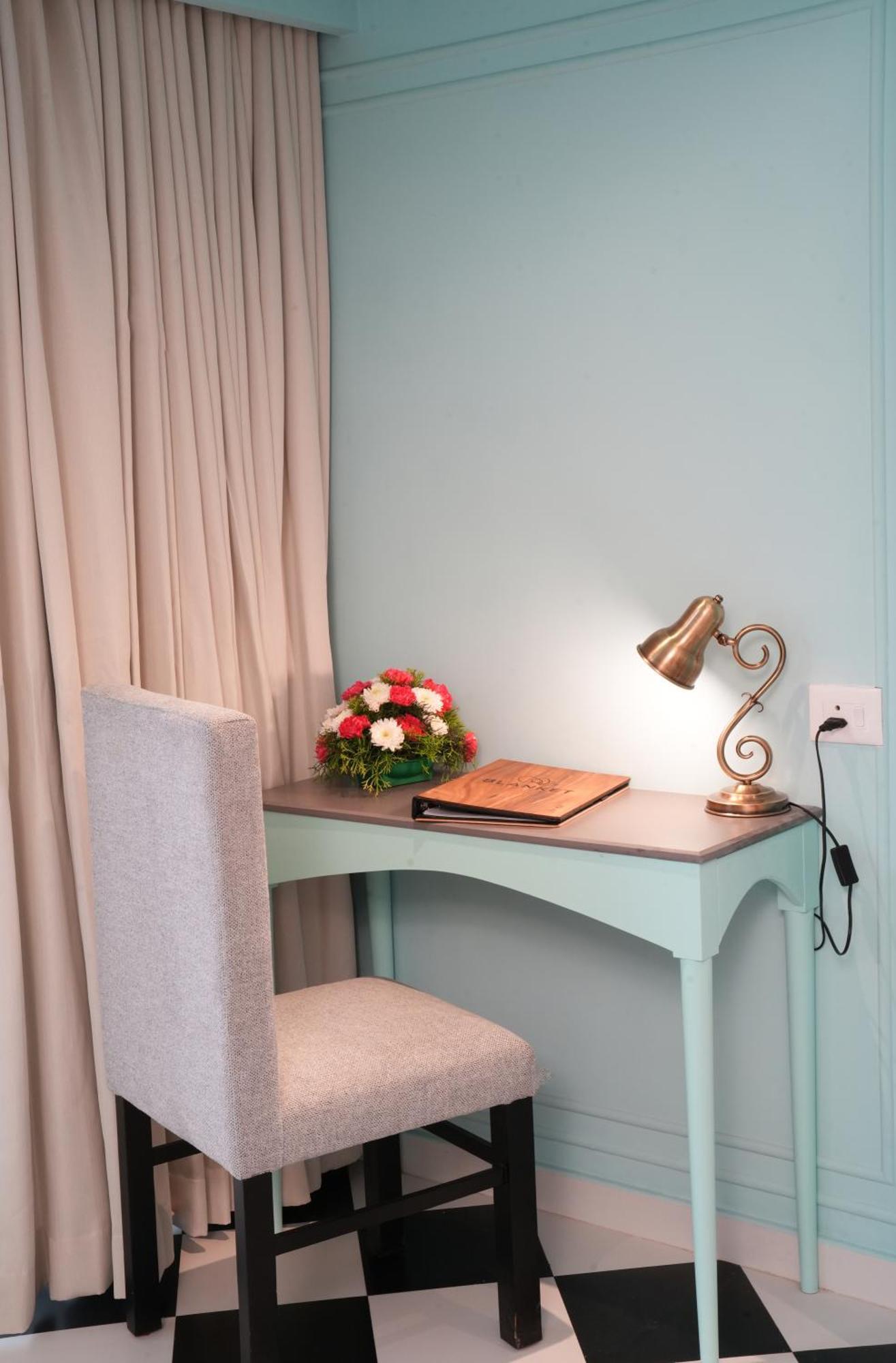 Junior Suite with Garden View