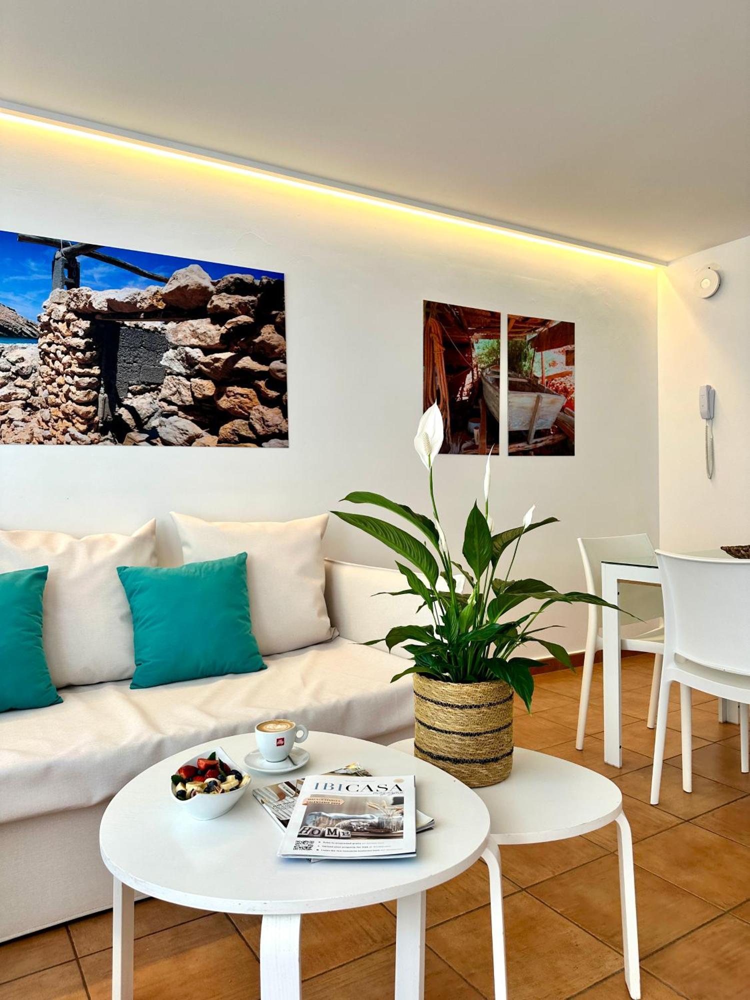One-Bedroom Apartment Garden View