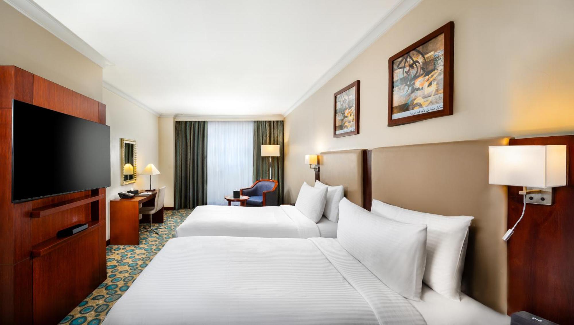 Executive Room Twin bed, City View