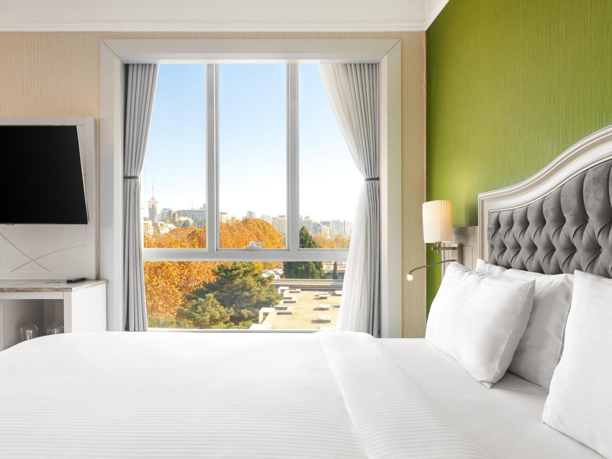 Executive Suite with One Double Bed,1746965190:JPEG