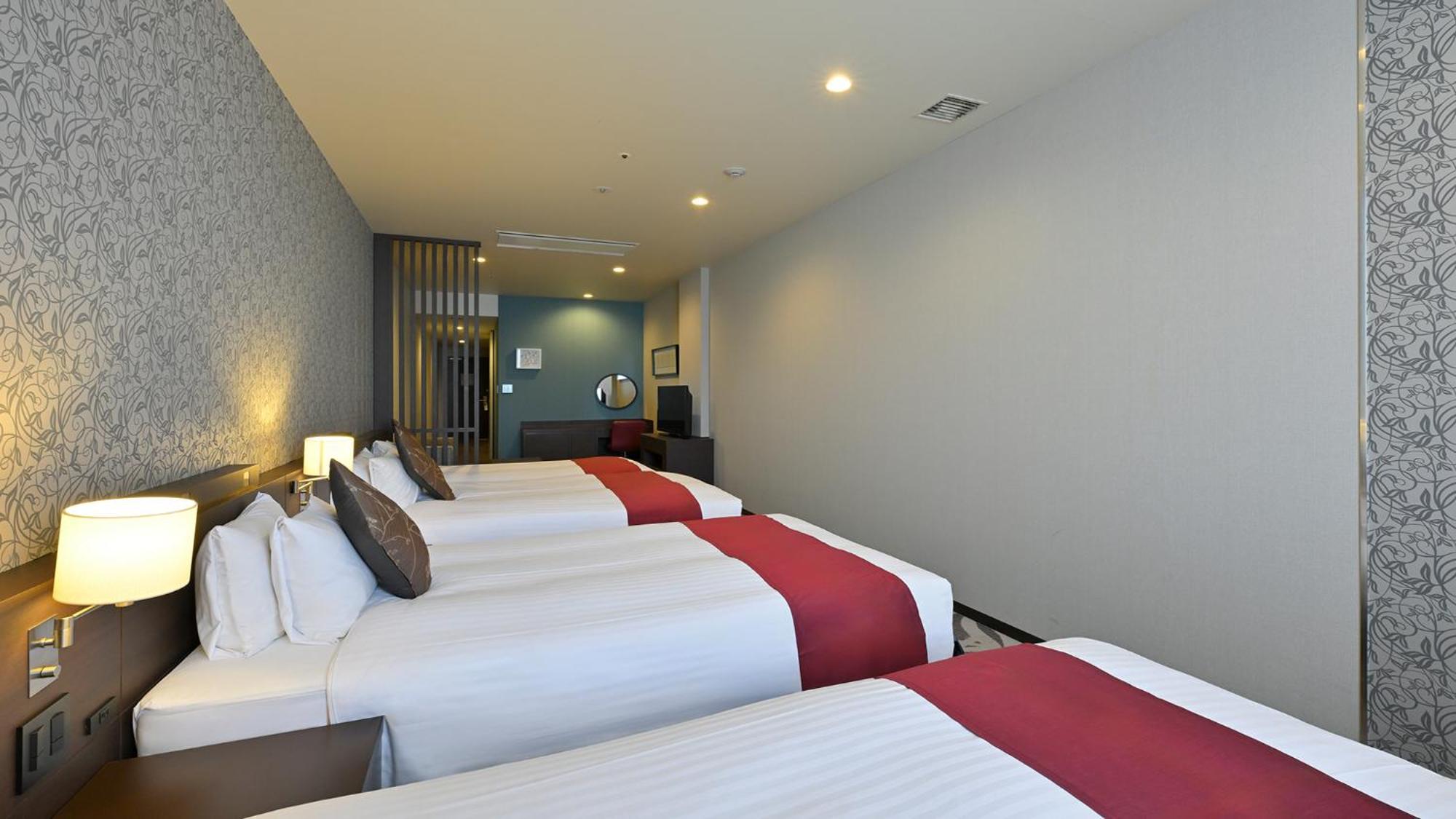 Deluxe Triple Room with Extra Bed