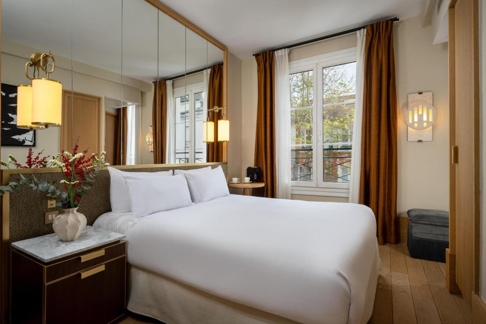 Superior Queen Room