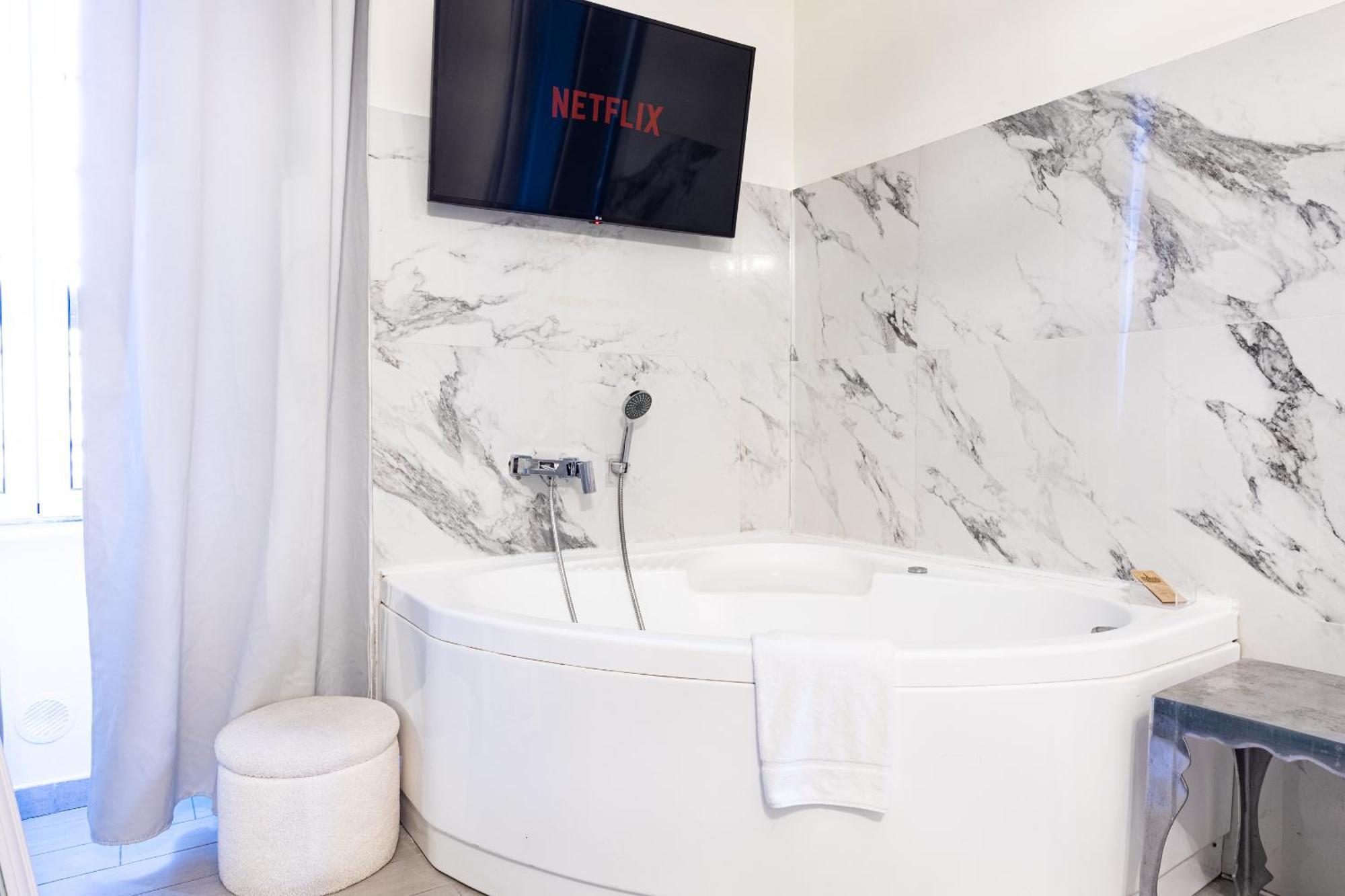 Double Room with Spa Bath