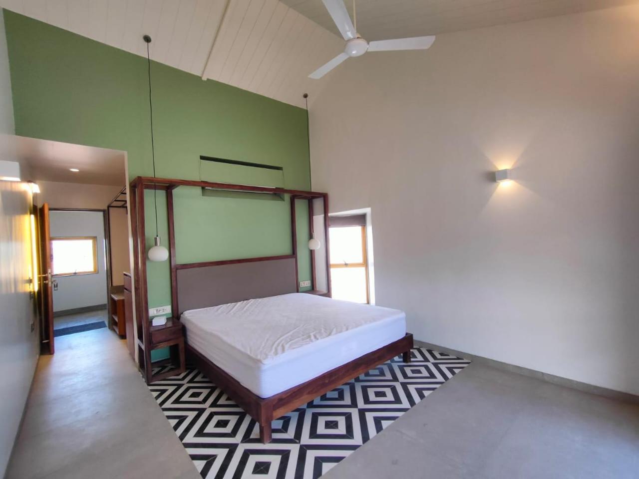 Deluxe Double Room,1743586875:JPEG
