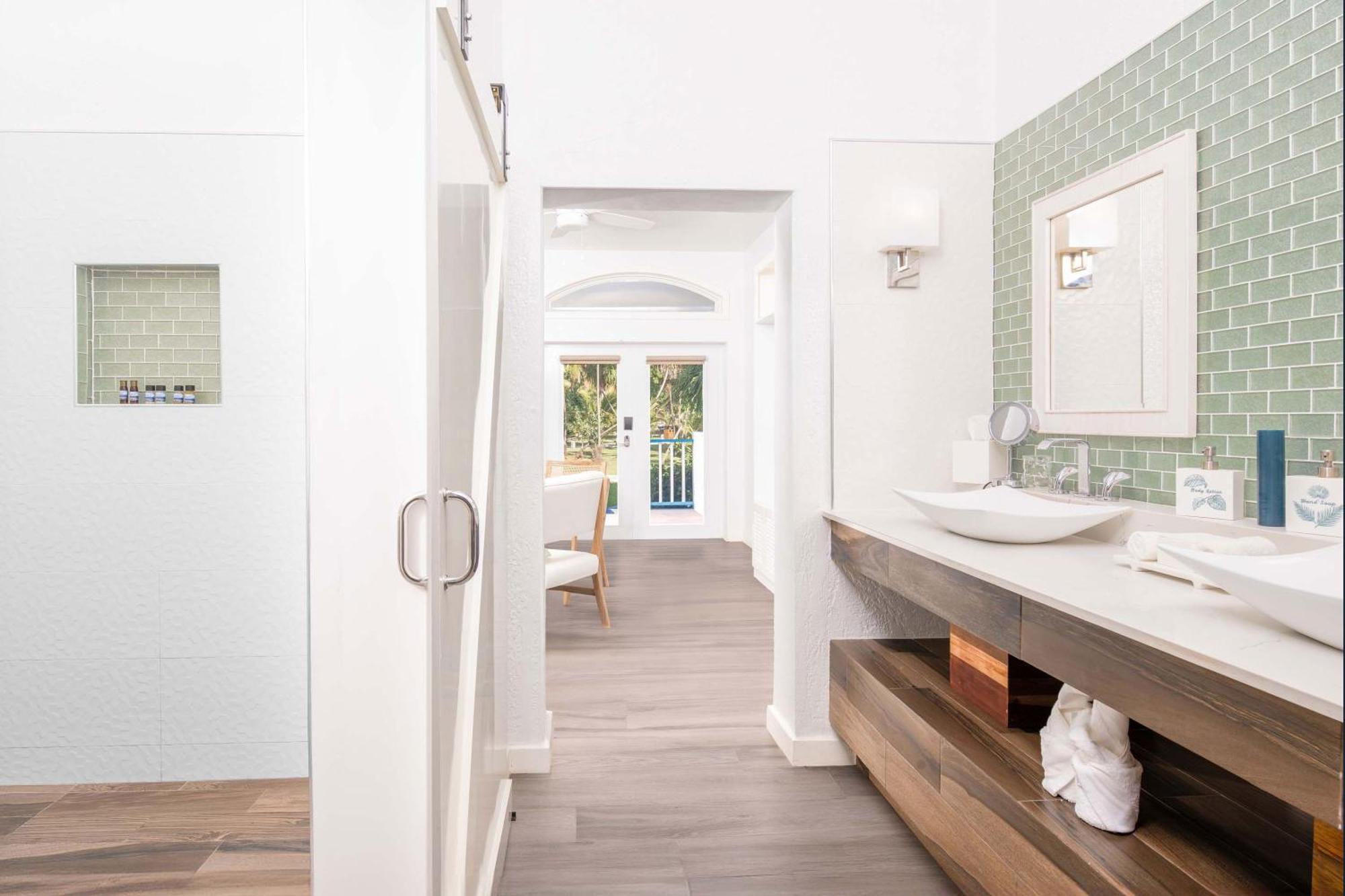 One Bedroom Junior Suite