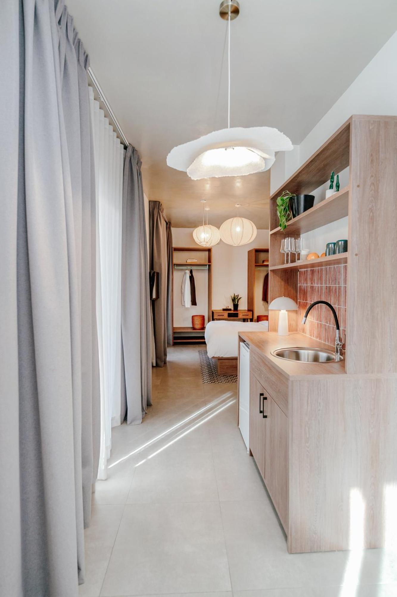Urban Suite with Balcony