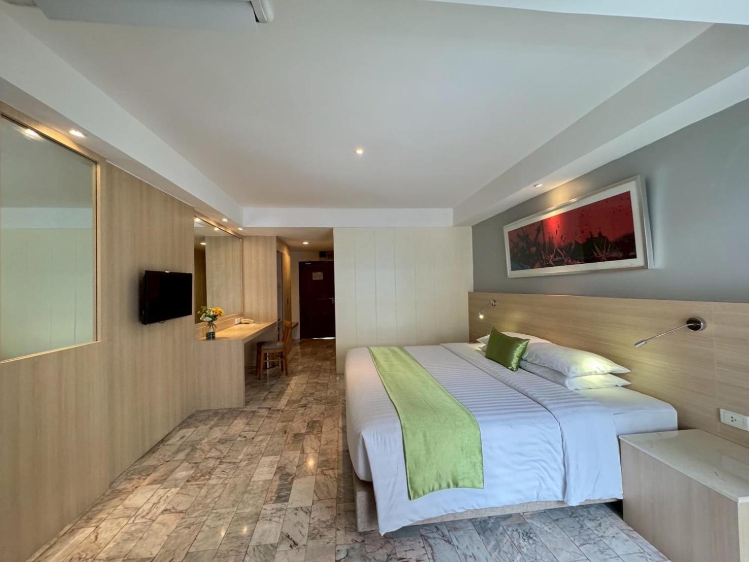 King Room with Pool View
