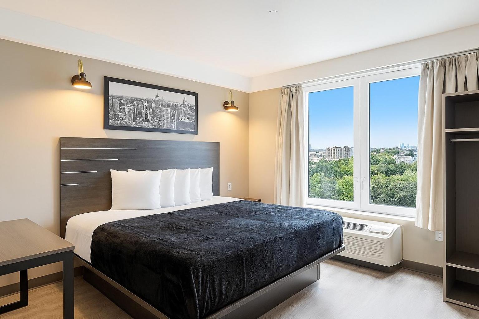 Deluxe King Room - Smoking