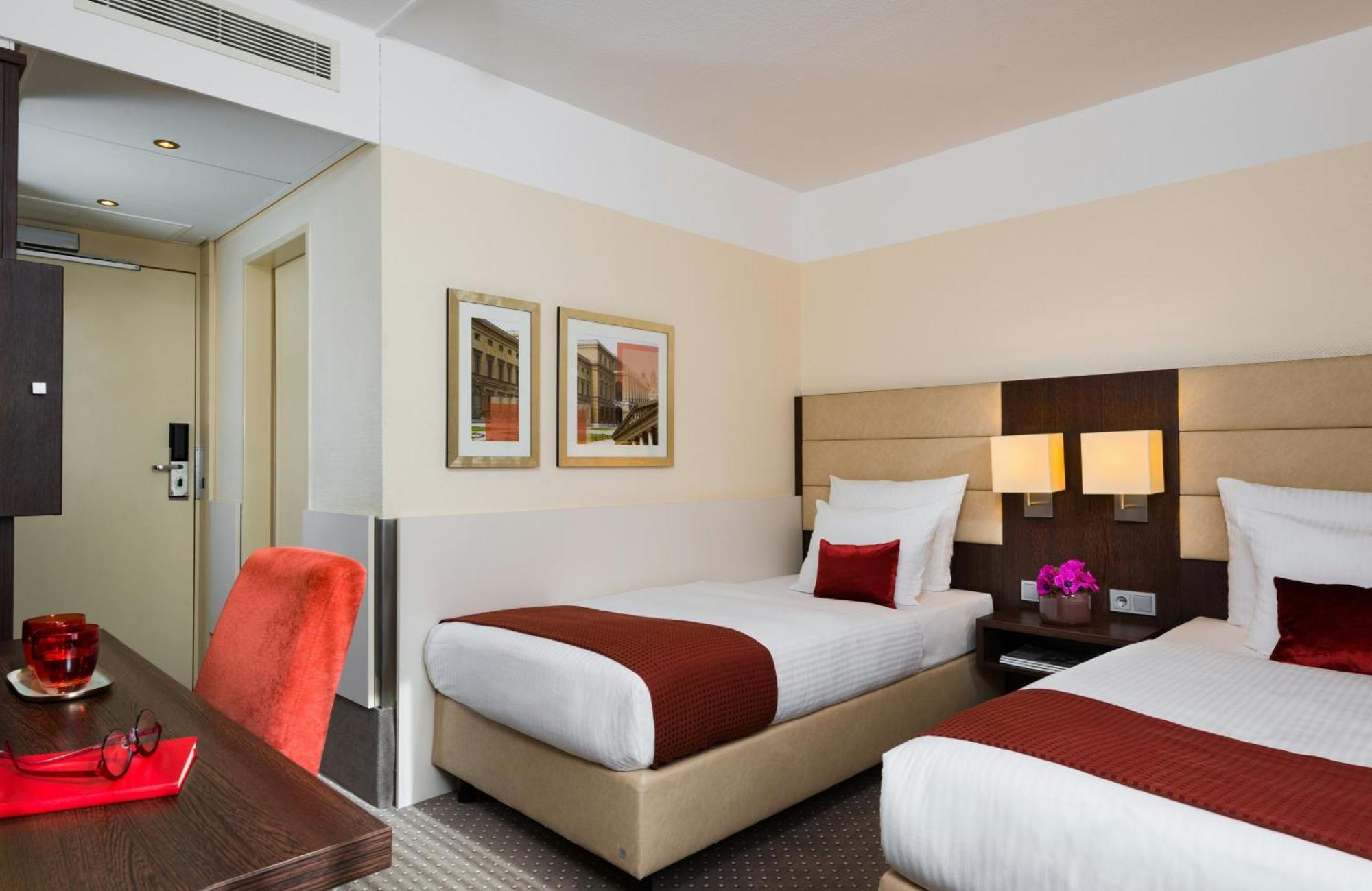 Comfort Twin Room