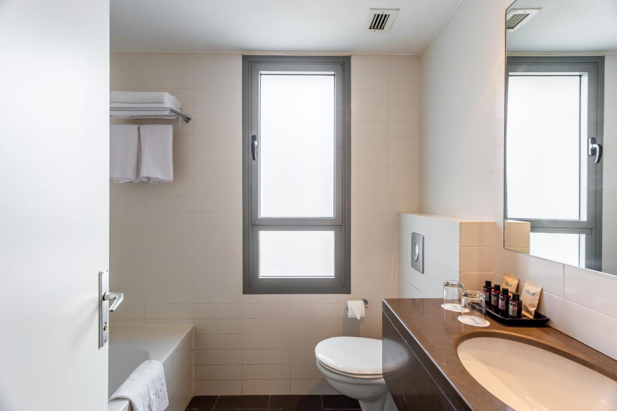 Comfort Harmony Room