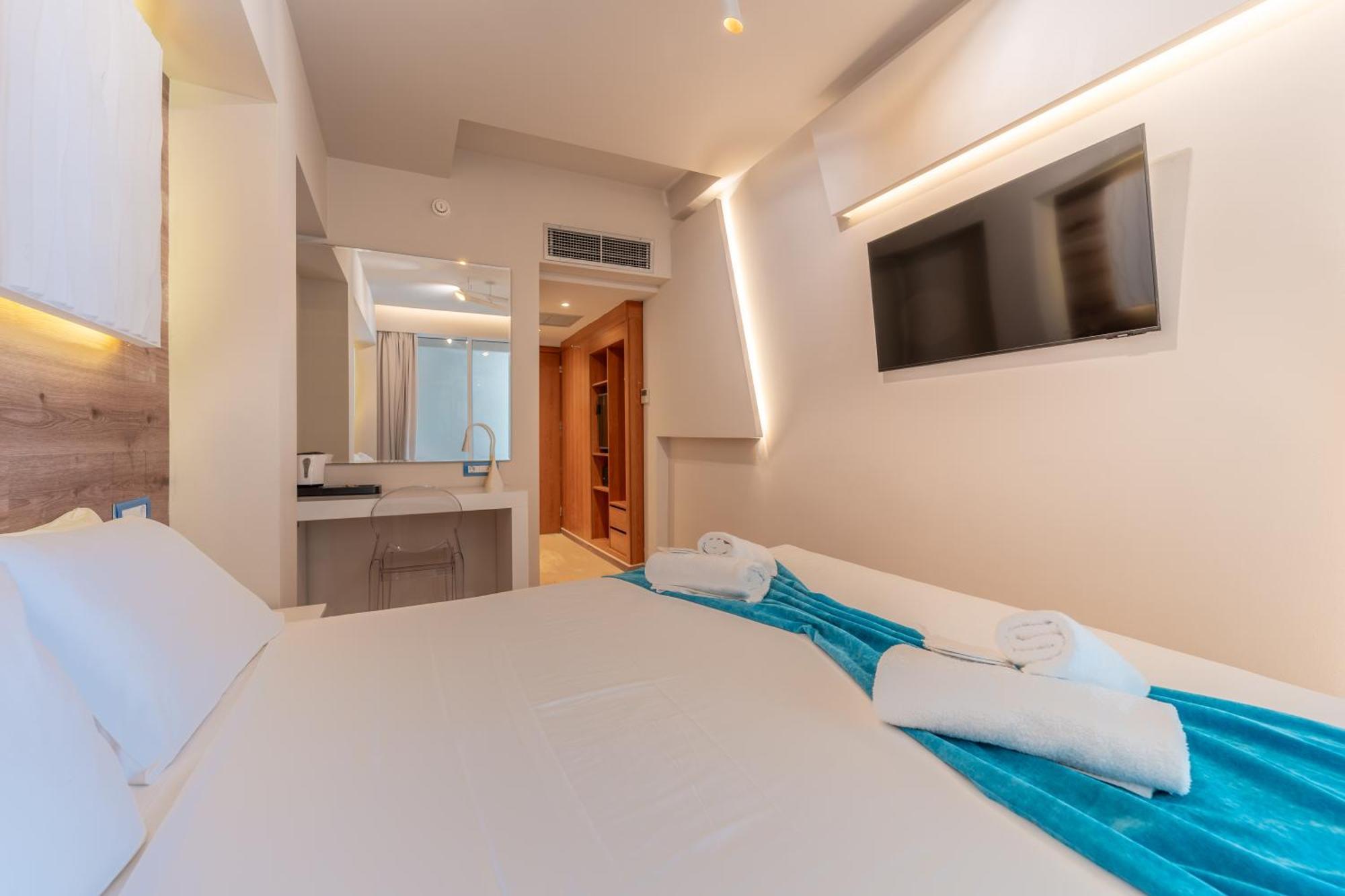 No View Balcony Room,1746857125:JPEG