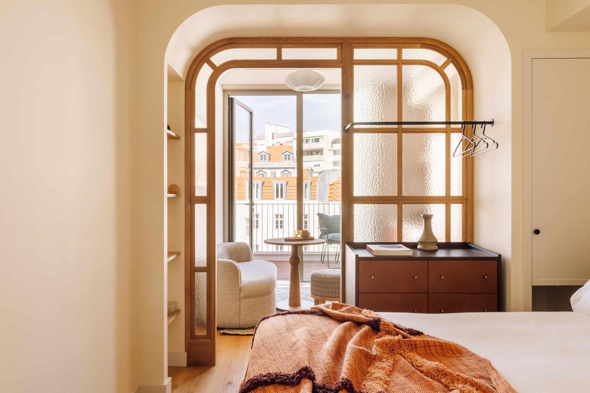 Locke Studio with Balcony