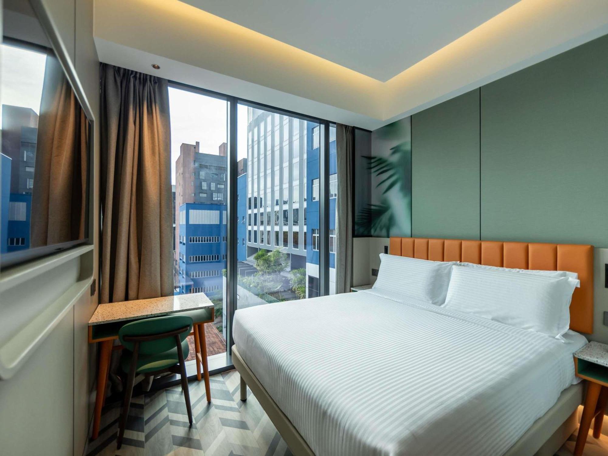Superior Room with 1 Double Bed