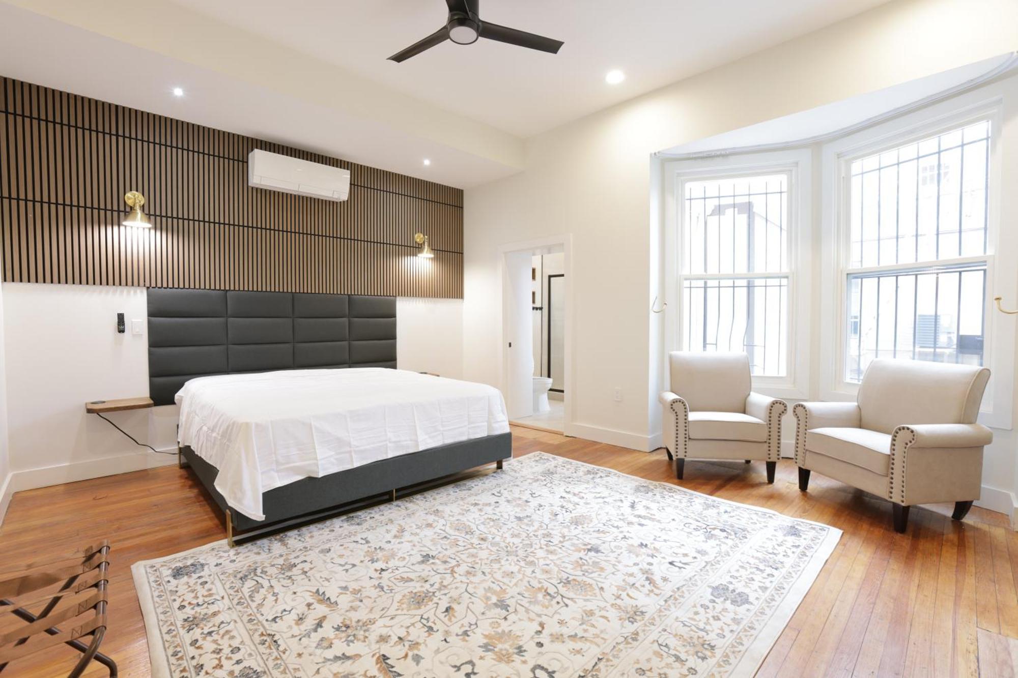 Superior King Room