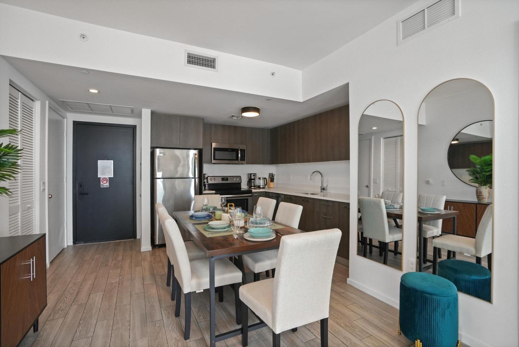 Two-Bedroom Deluxe Apartment Ocean View