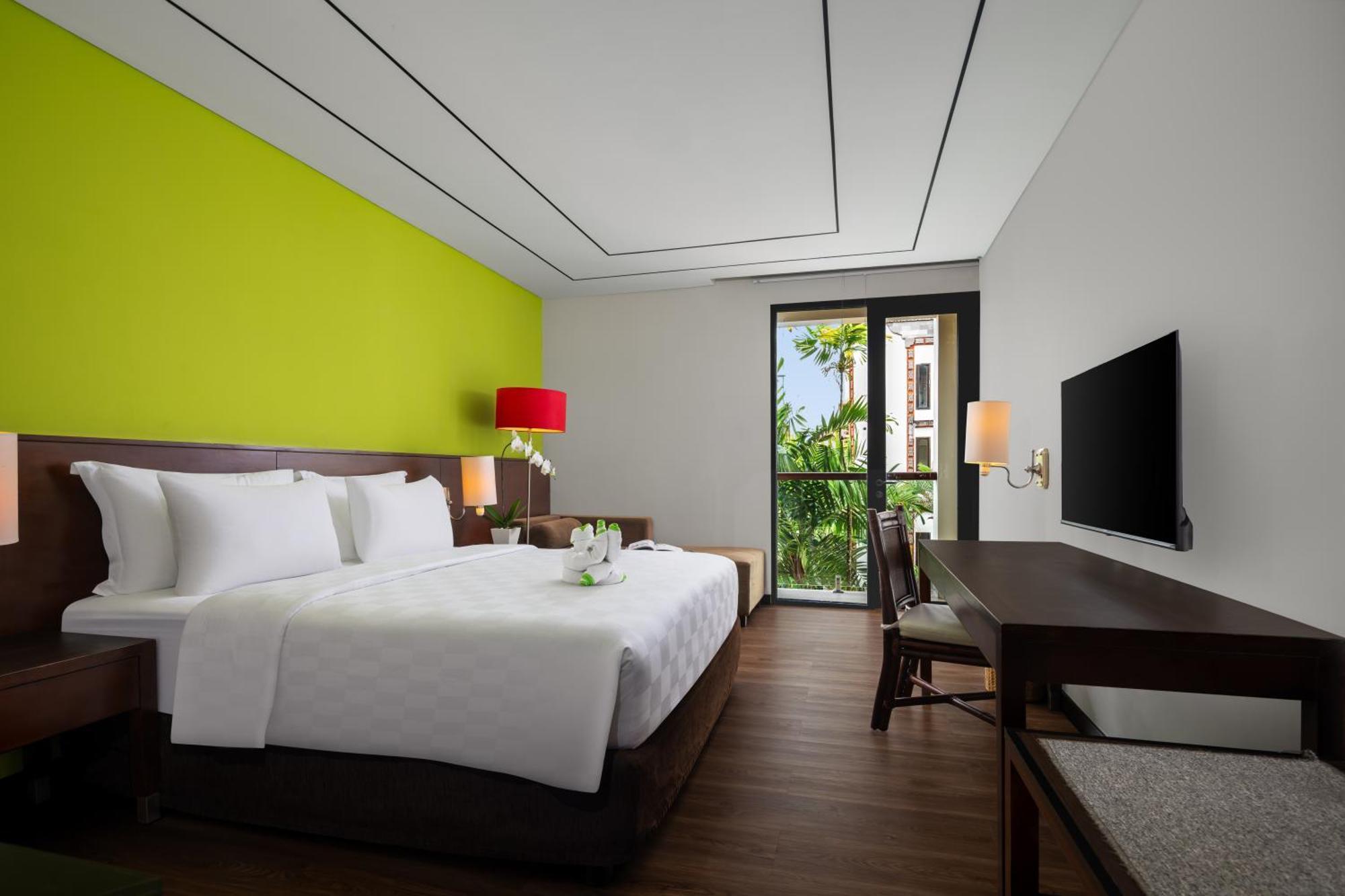 Deluxe Double or Twin Room with Balcony