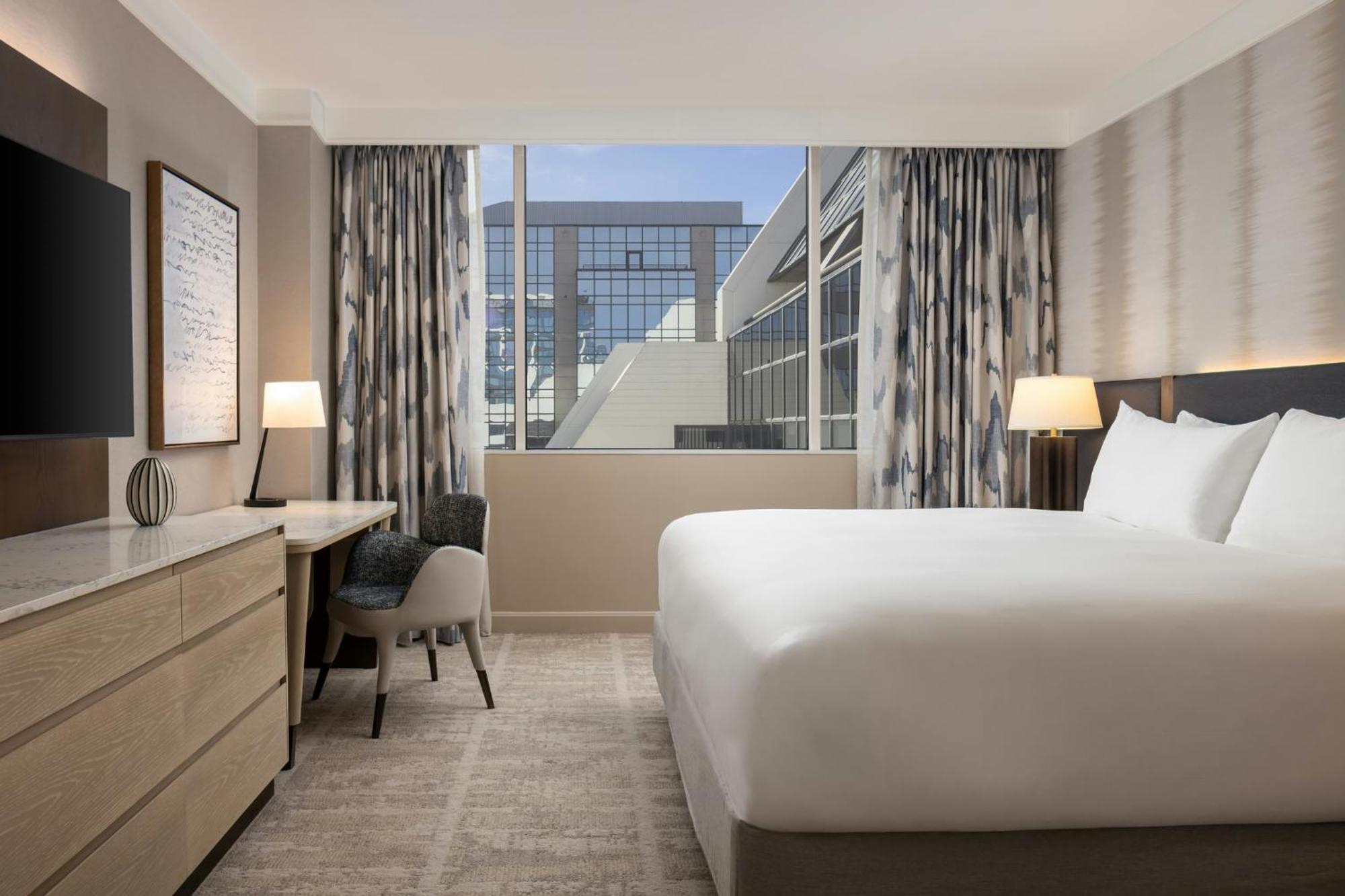 Vanderbilt Suite