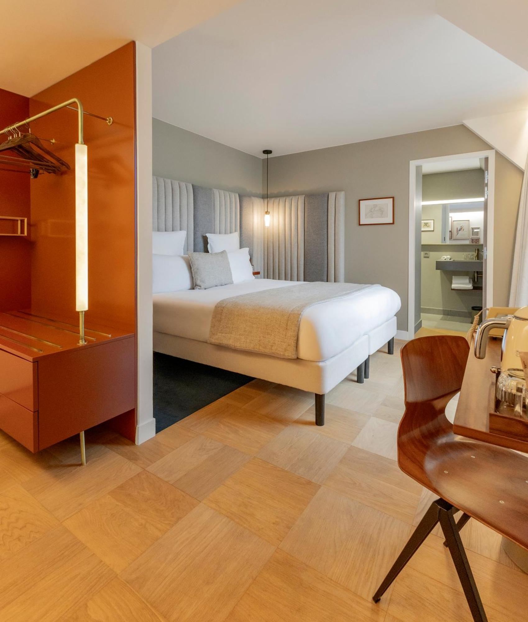 Deluxe Room,1757084565:JPEG