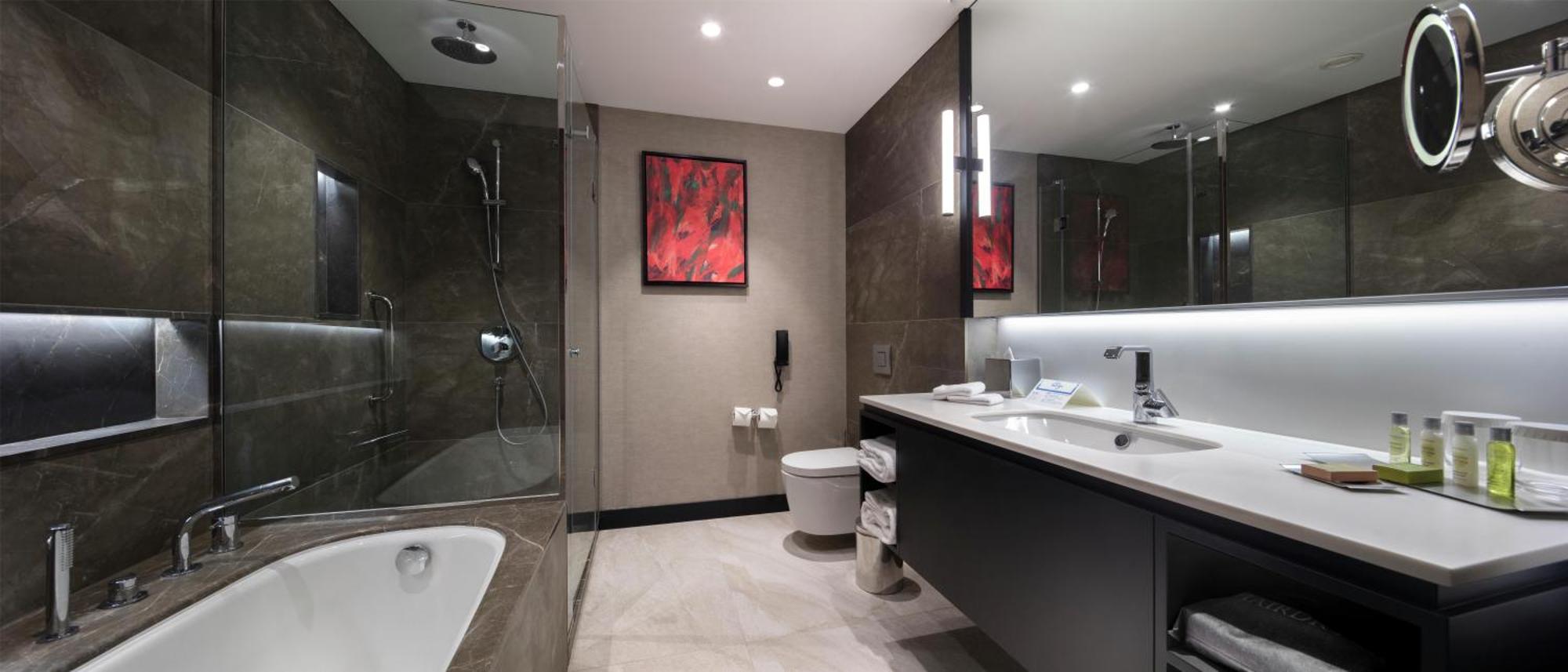 Deluxe Queen Room with Two Queen Beds