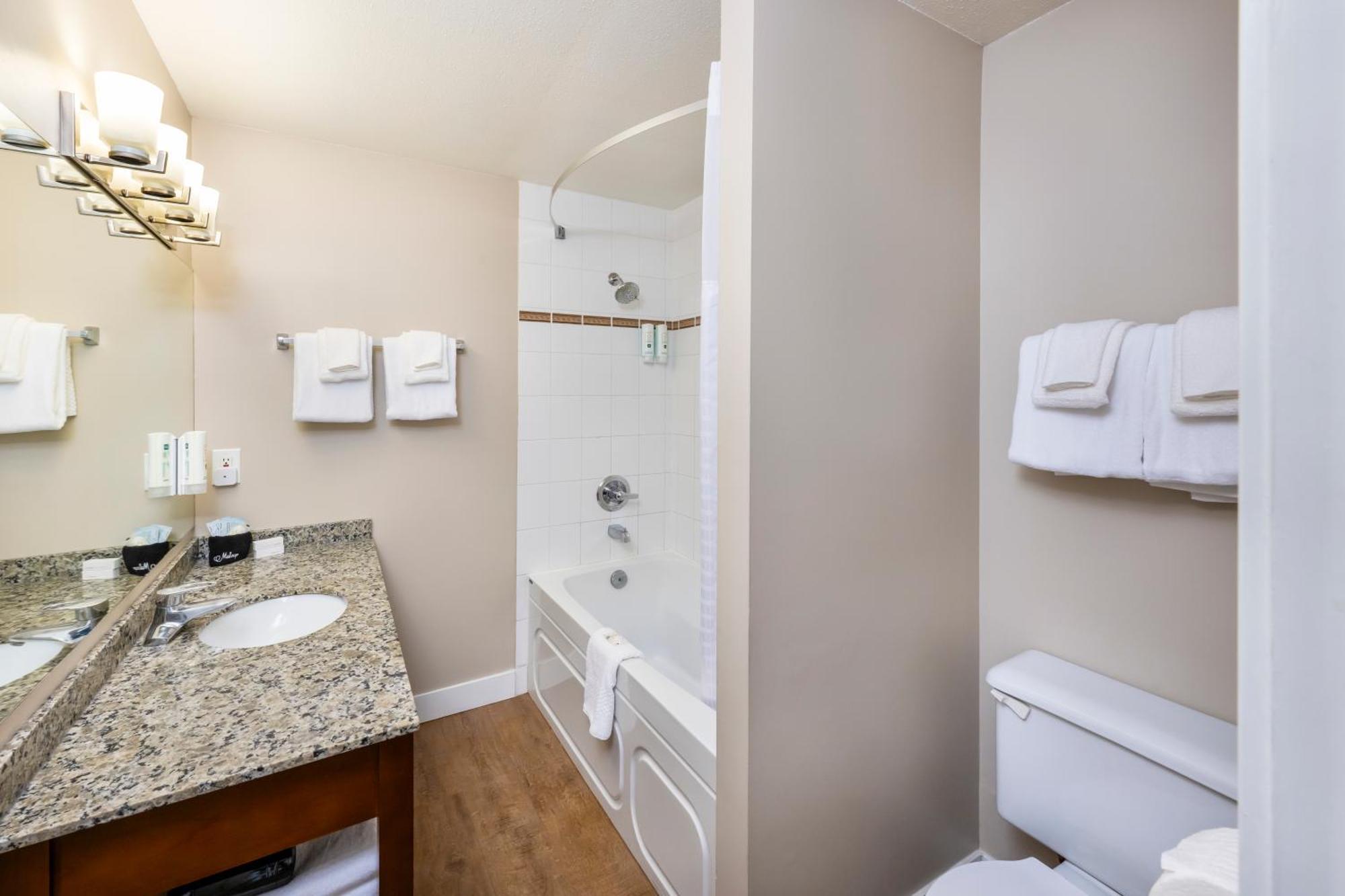Double Room with Two Double Beds - Non-Smoking