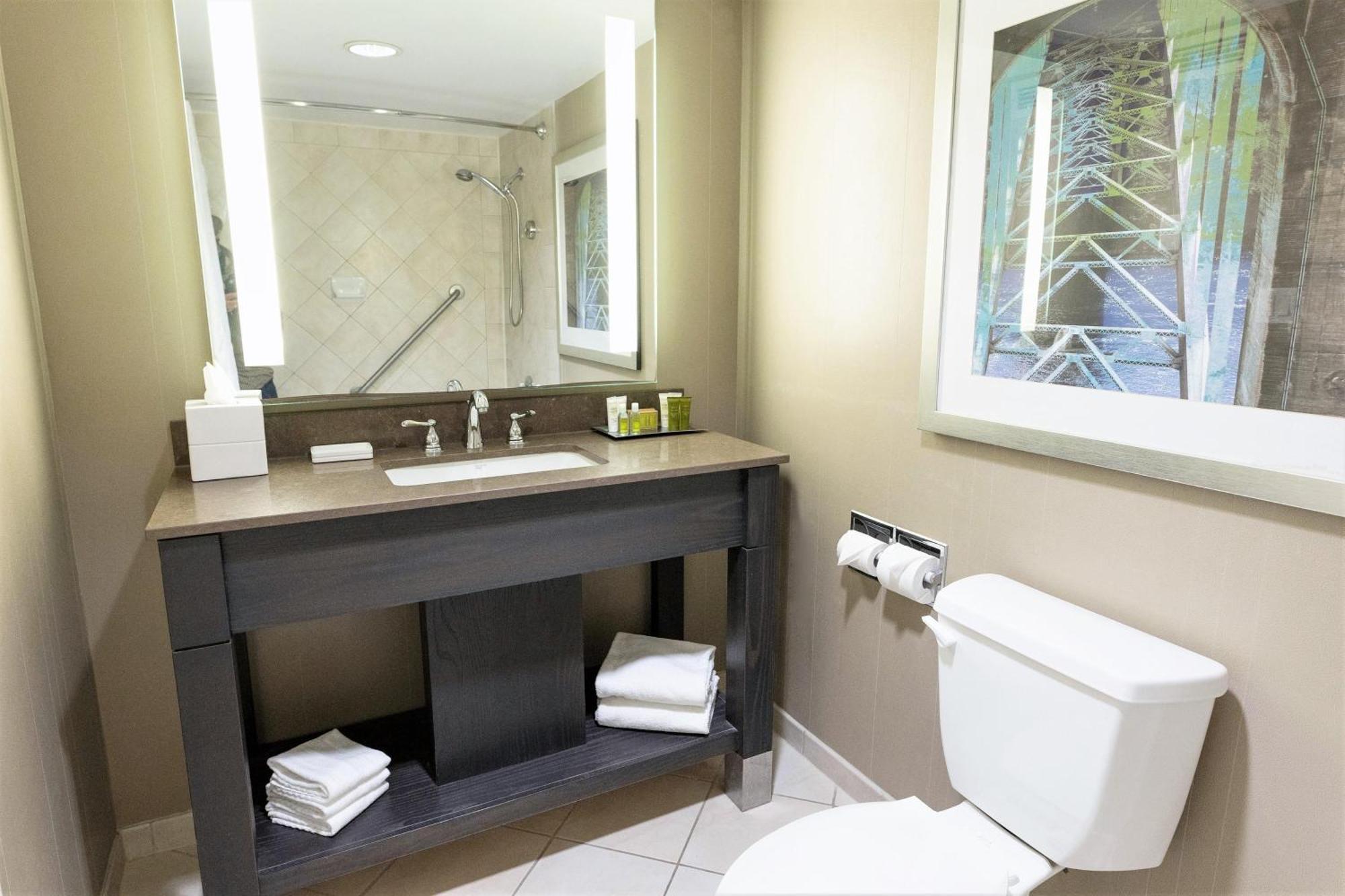 Queen Room with Two Queen Beds and Shower
