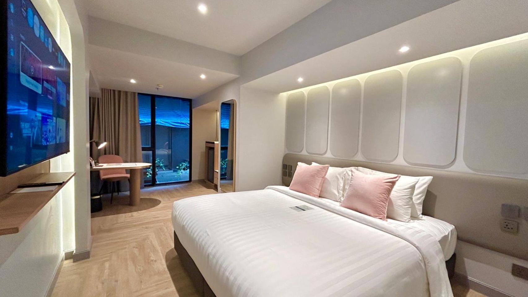 Premier Twin Room