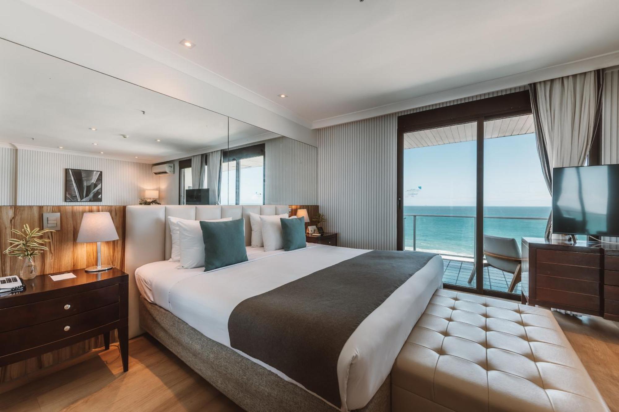 King Suite with Sea View