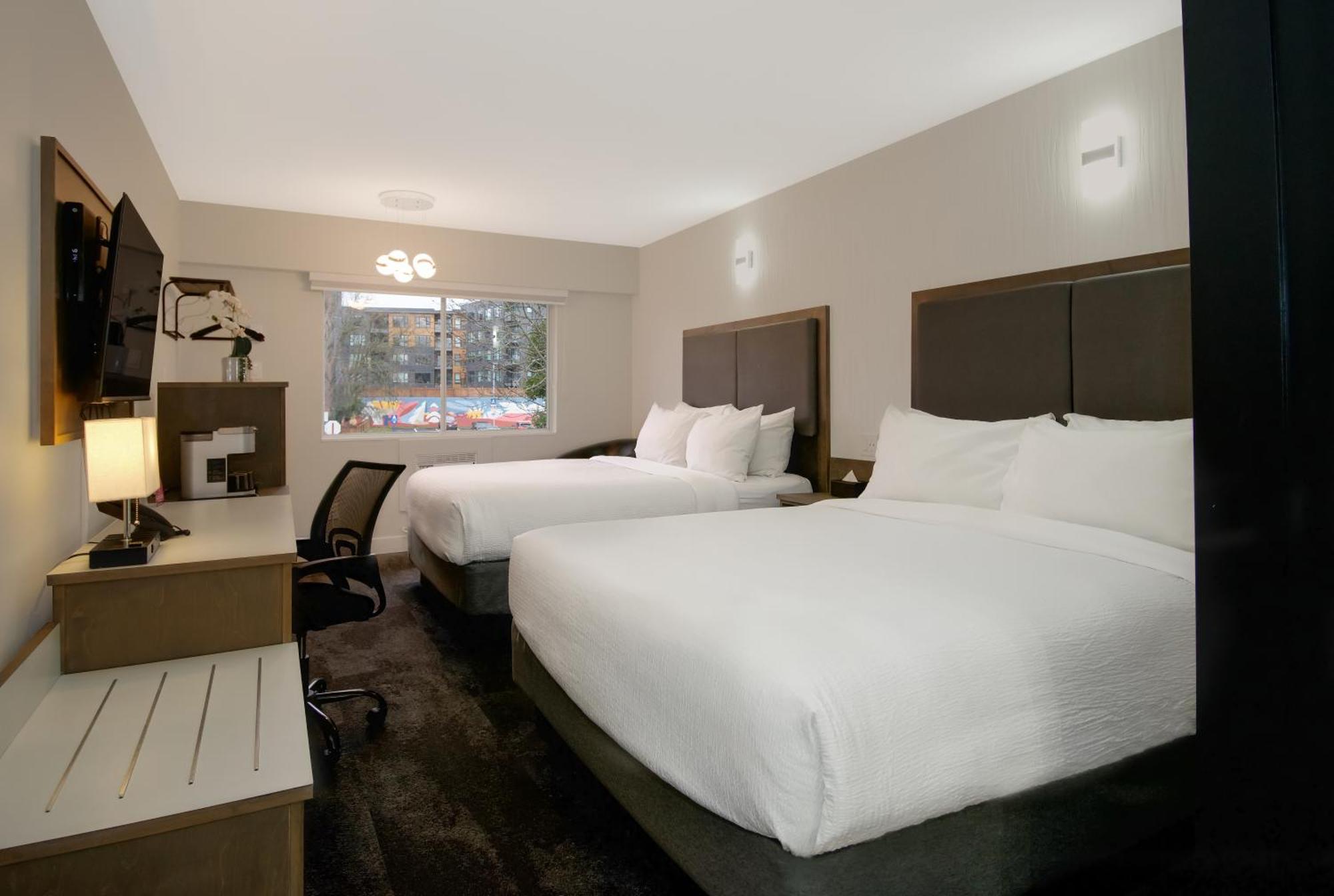 Queen Room with Two Queen Beds - Non-Smoking