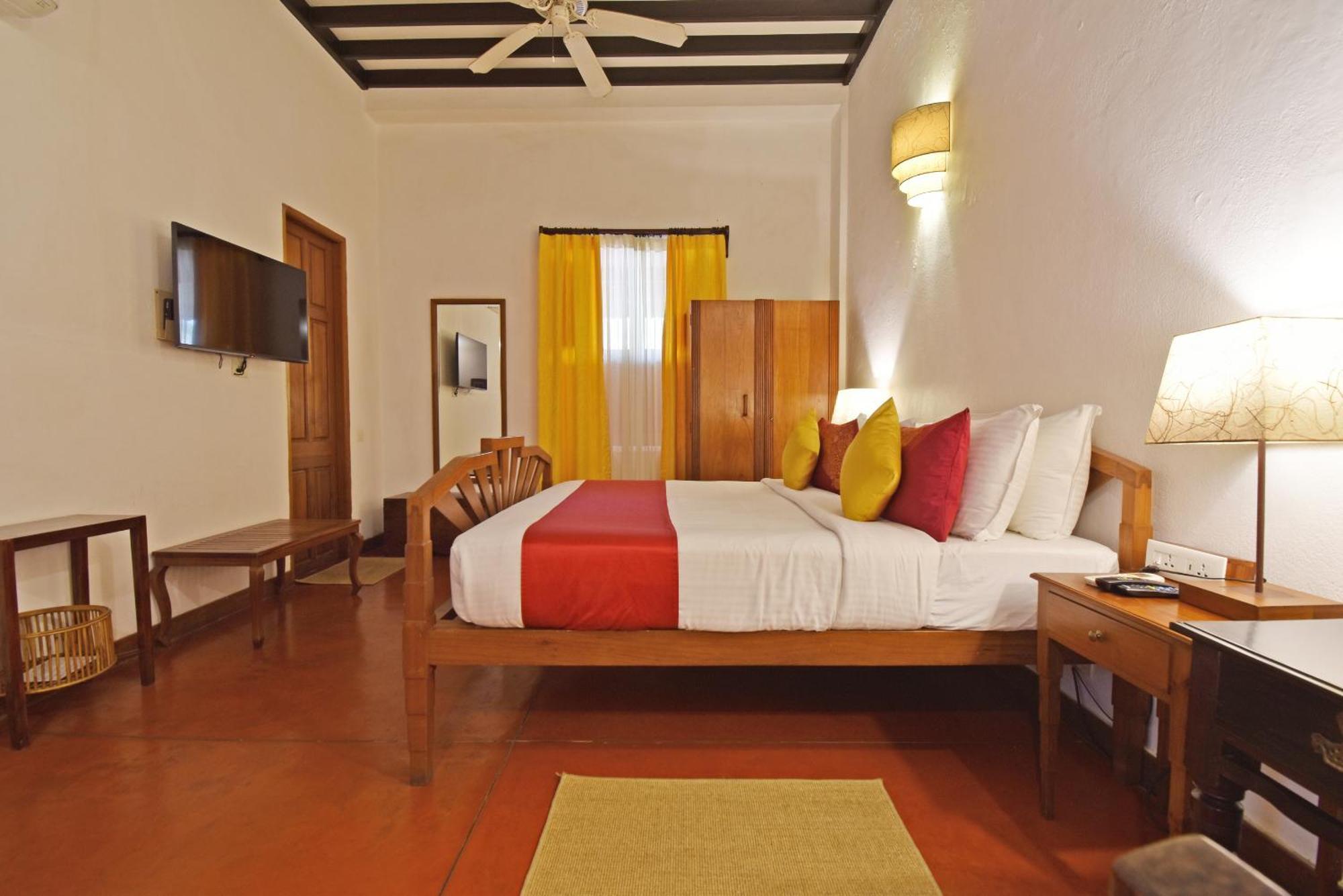Deluxe Room - complimentary guided heritage walk (4:00 PM – 6:00 PM)