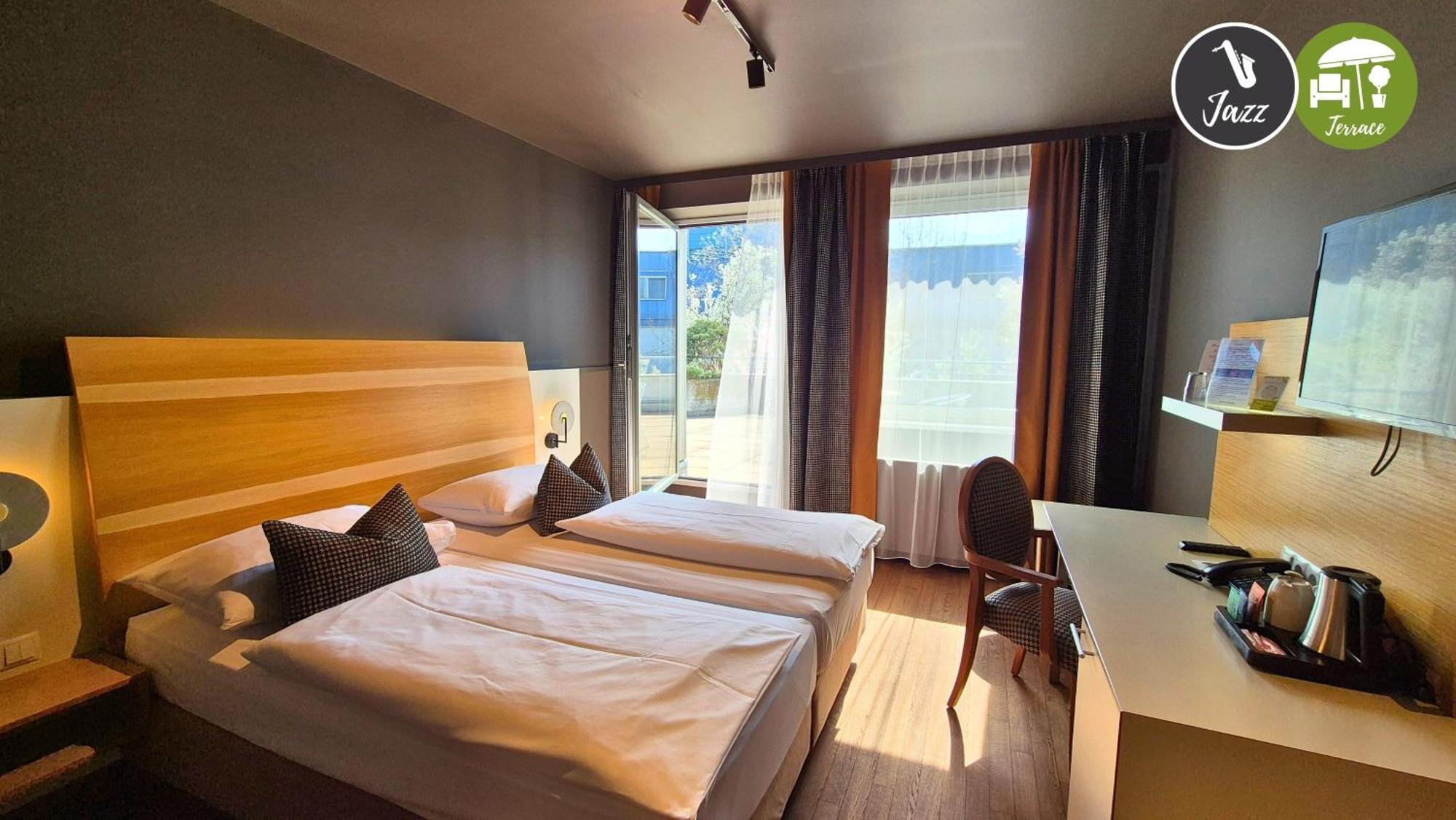 Double Room with Terrace