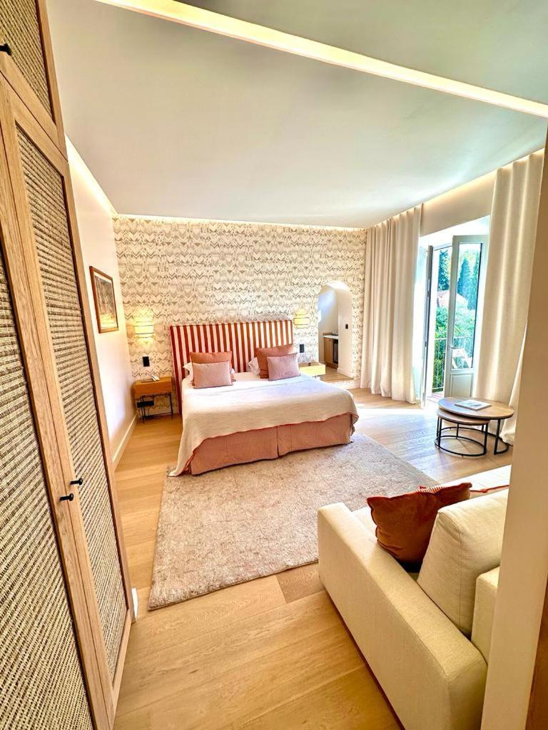 Junior Suite with Balcony
