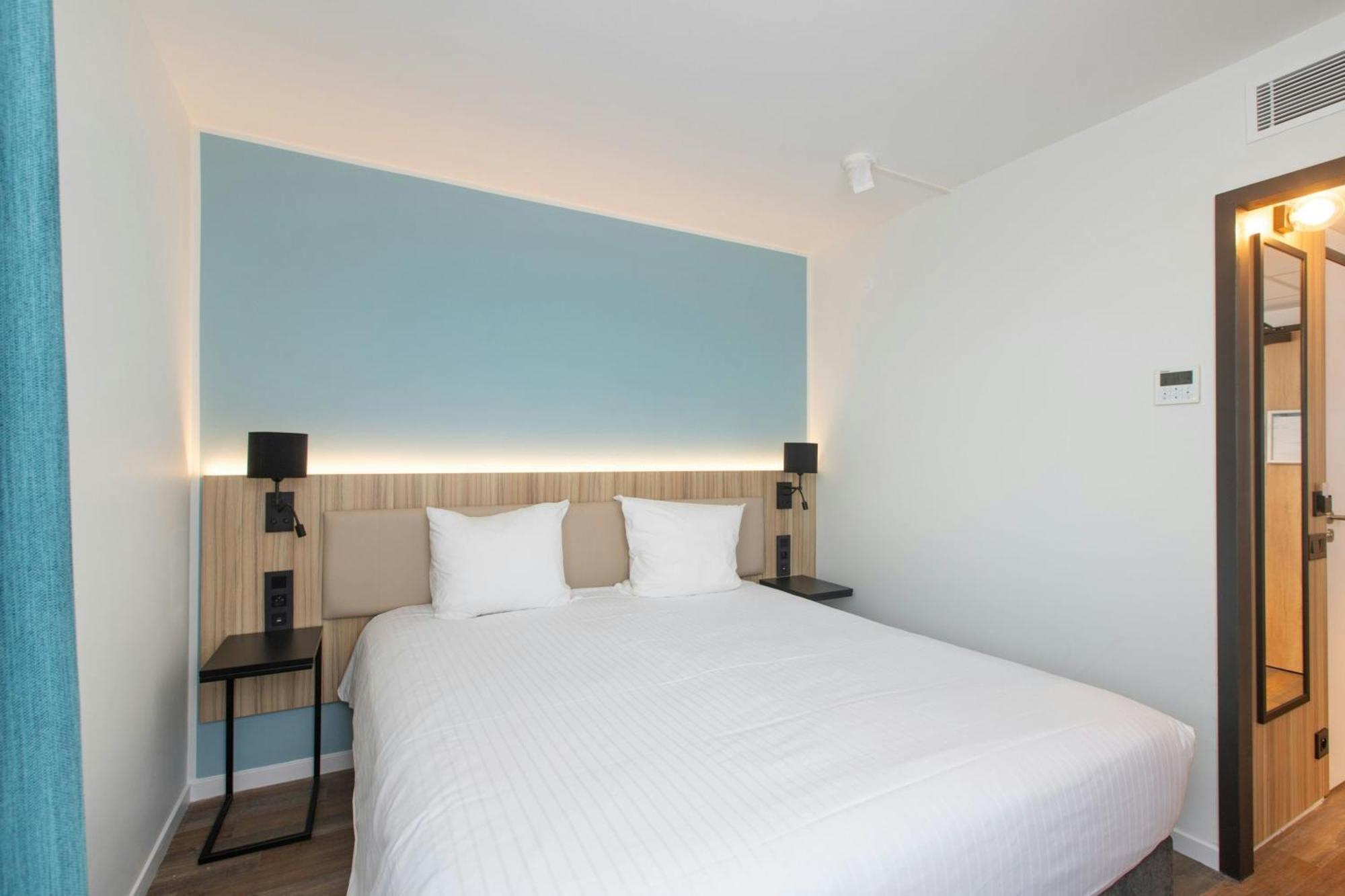 Standard Double Room with King Bed