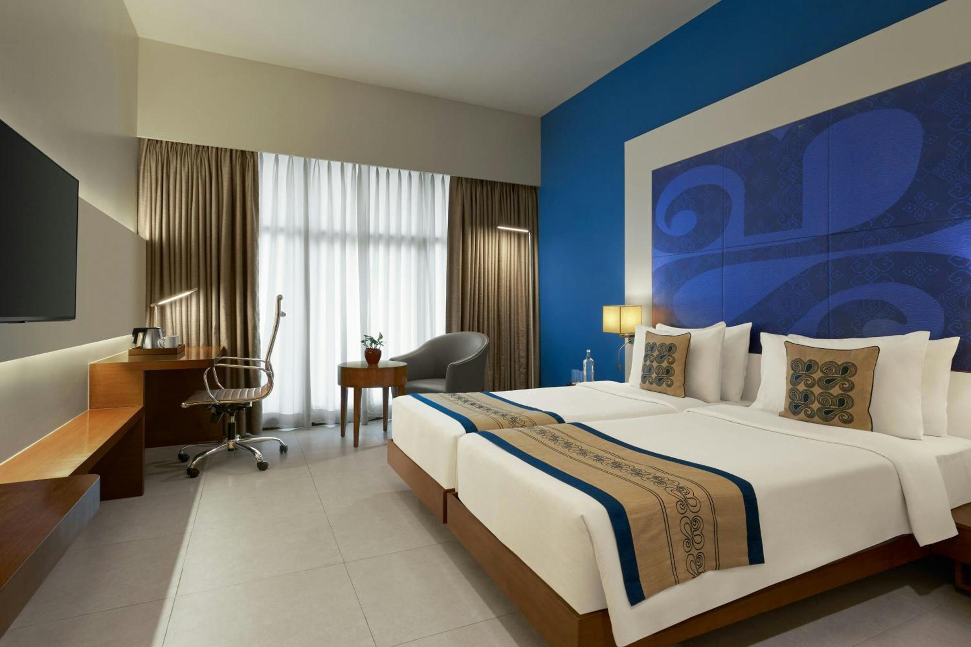 Winter Green Twin Room with City View