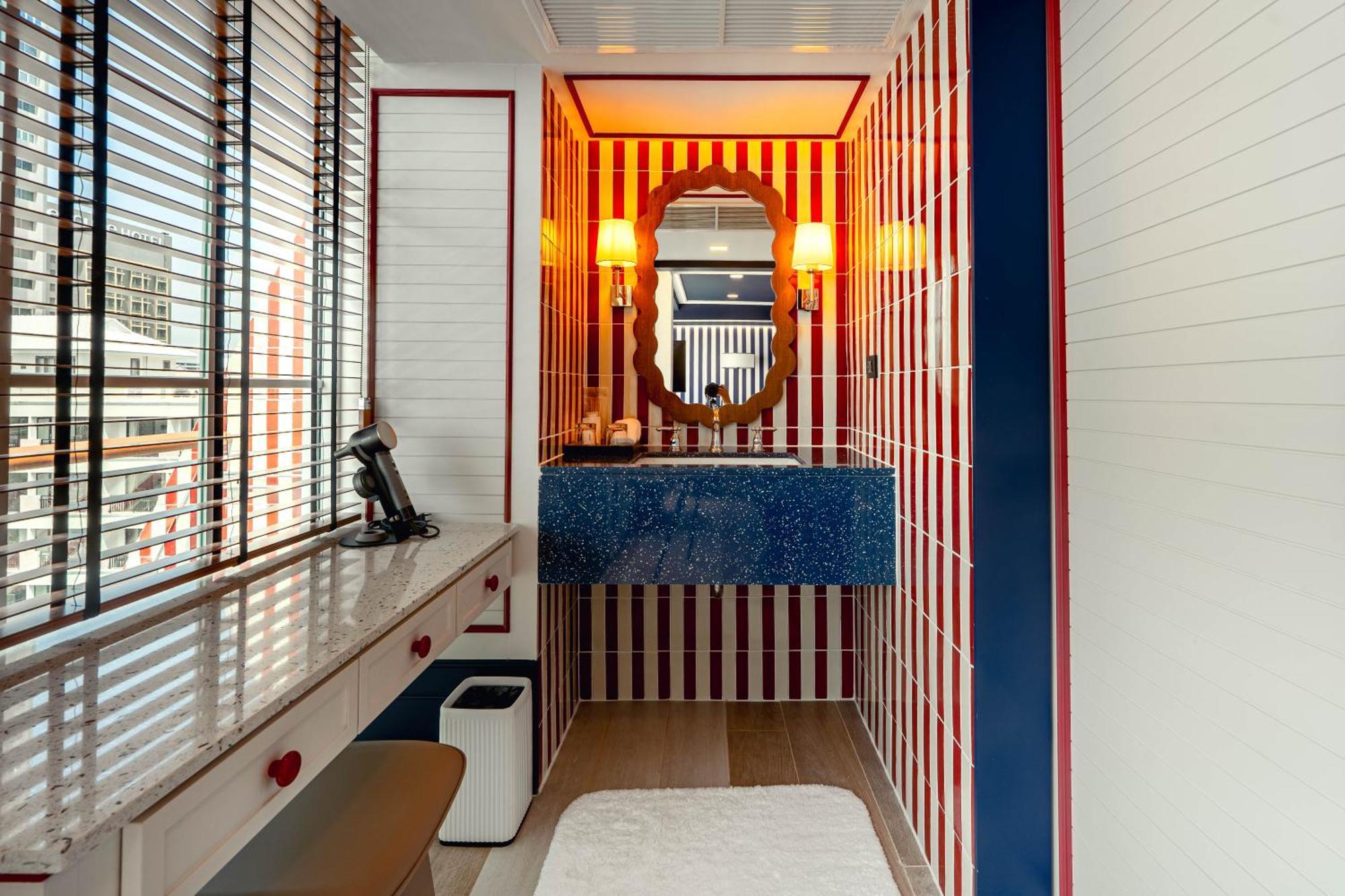 Stateroom (Partial Seaview) B