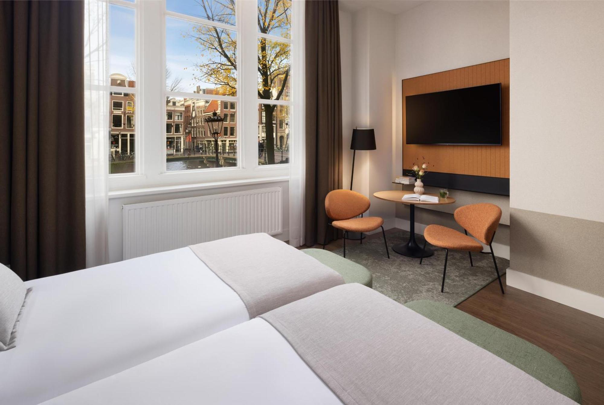 Superior Room with Canal View