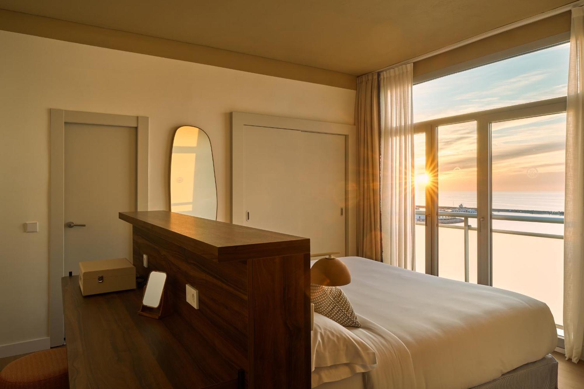 Riviera Suite