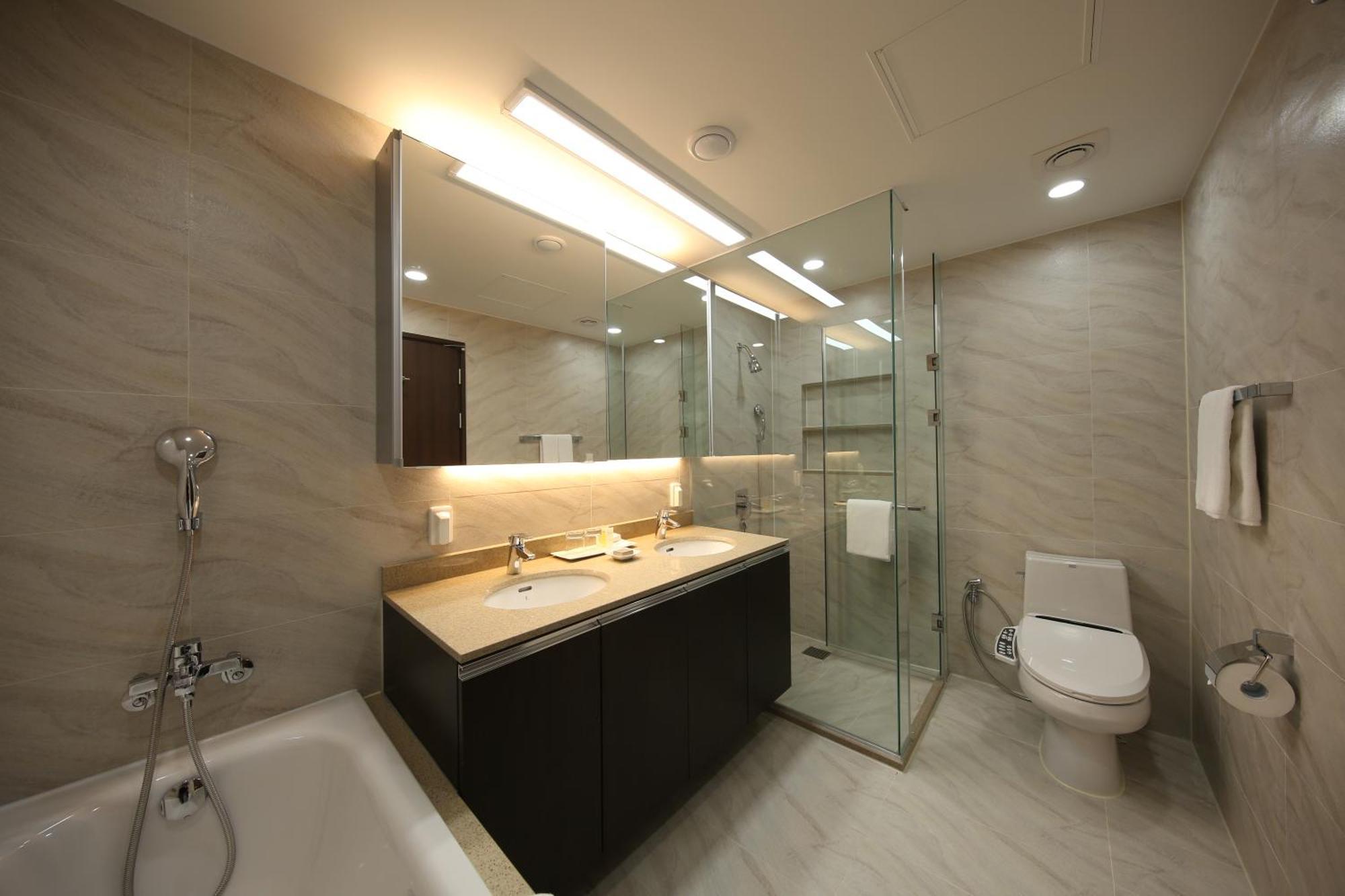 [ECO STAY-NO DAILY CLEANING] Penthouse Apartment(6 Adults)