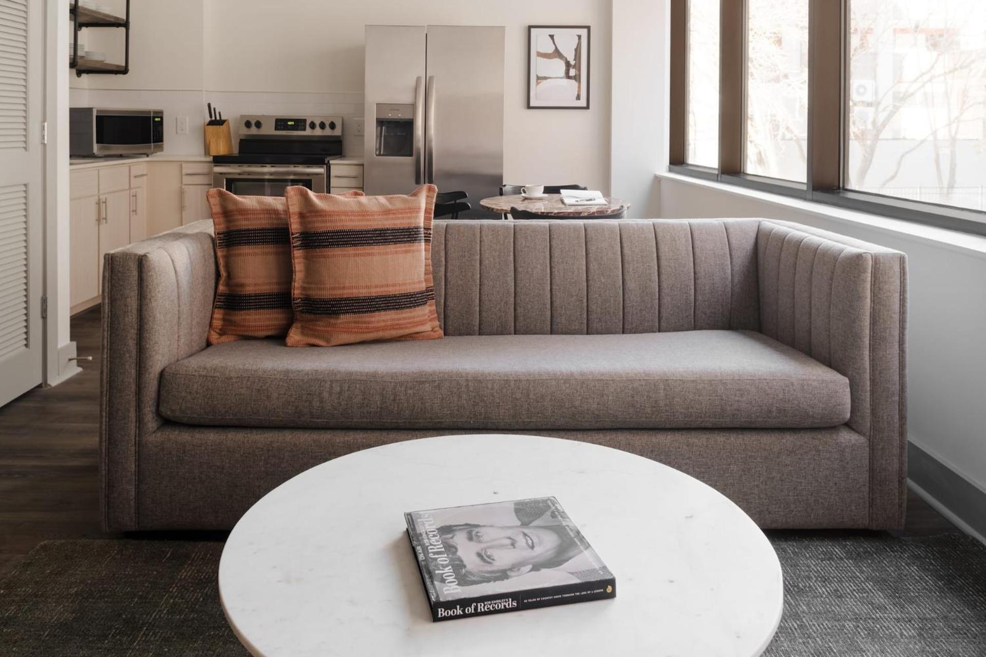 One-Bedroom Apartment Self Check Virtual Front Desk